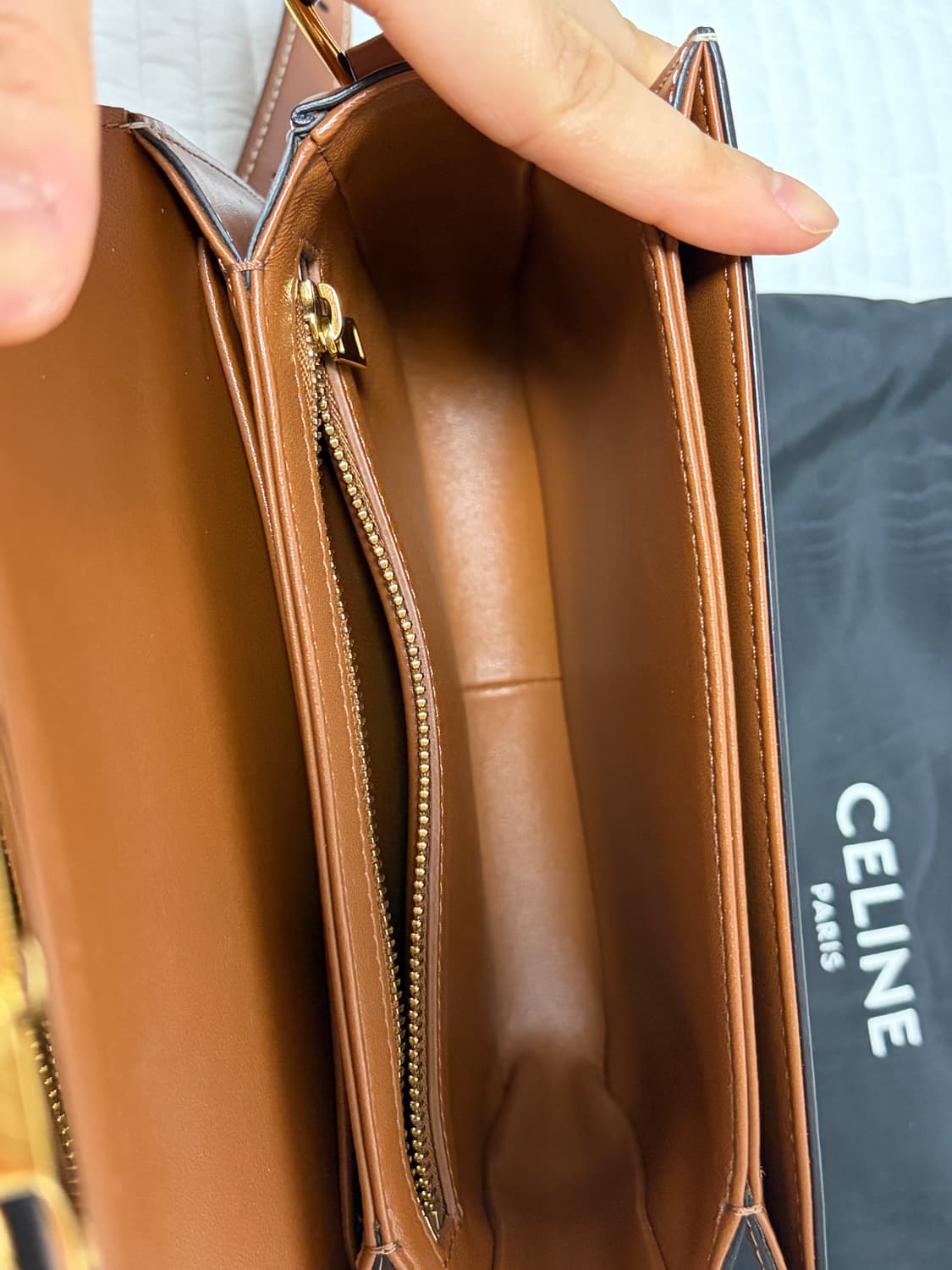 셀린느 트리옹프 캔버스 백 상품이미지4