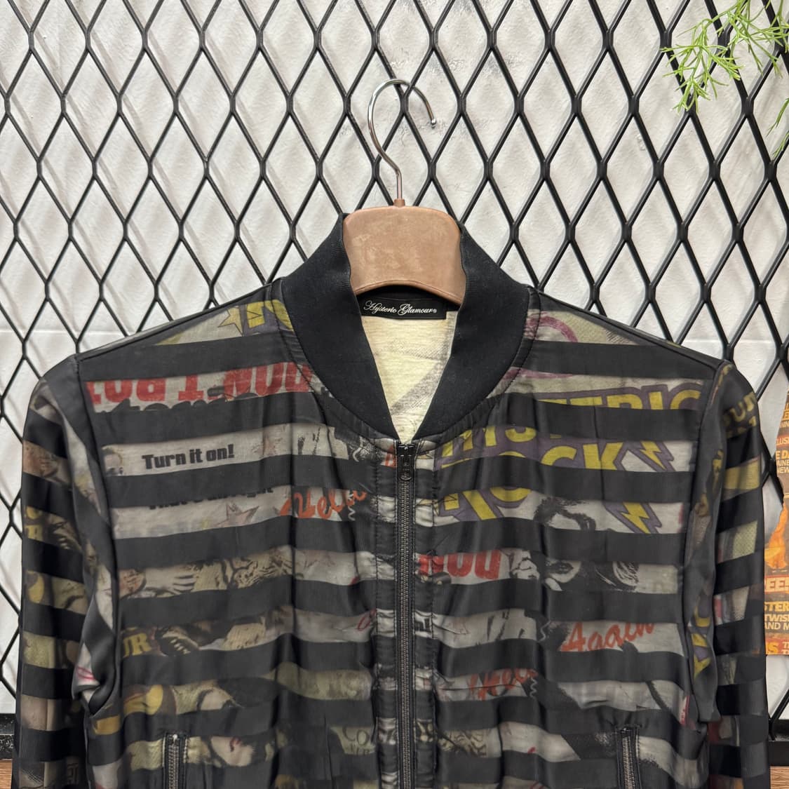 00s 히스테릭 글래머 그래픽 보머자켓 전후면 프린팅 포인트 블랙 상품이미지3