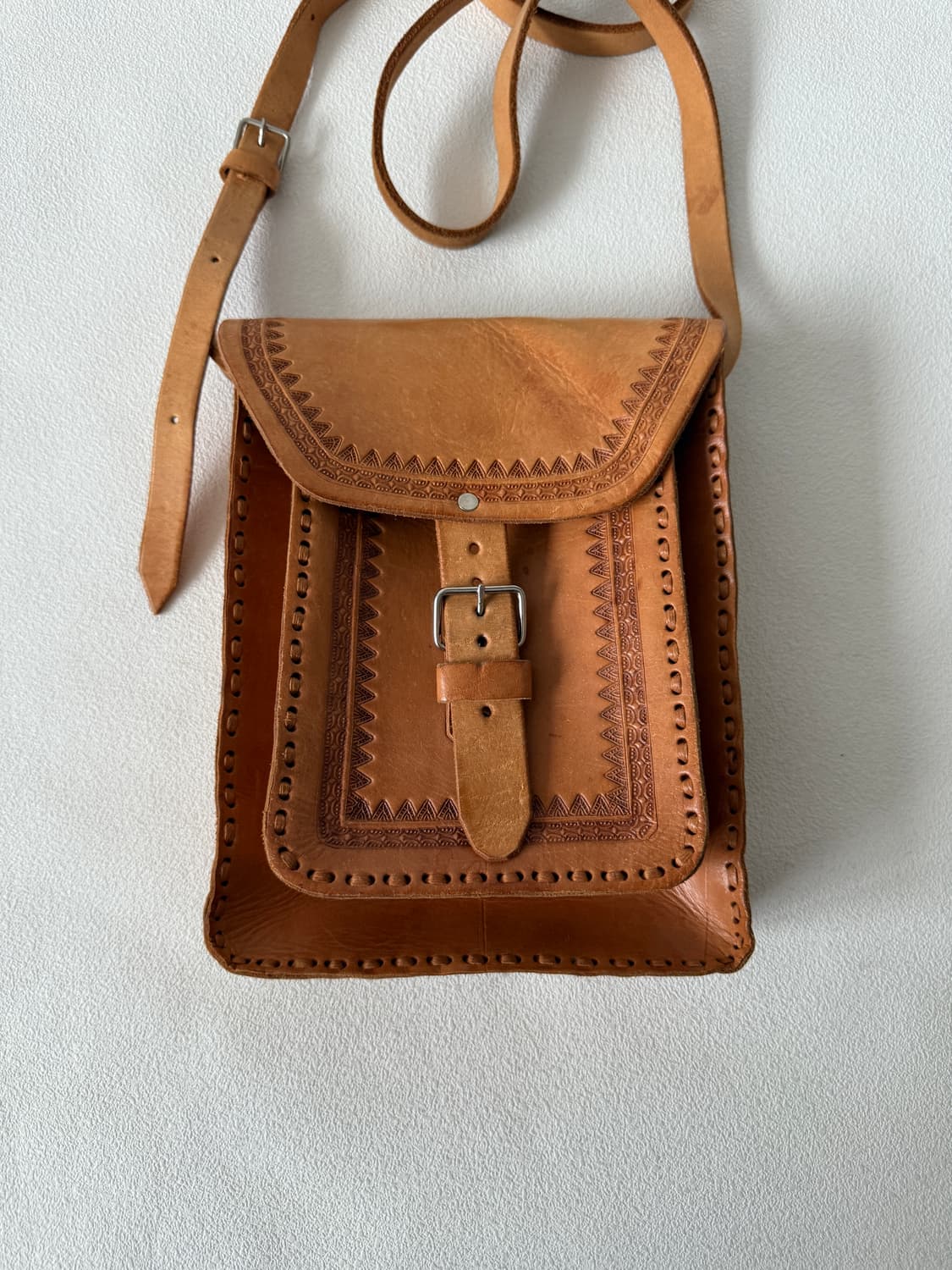 Pre owned 통가죽 크로스백 상품이미지2