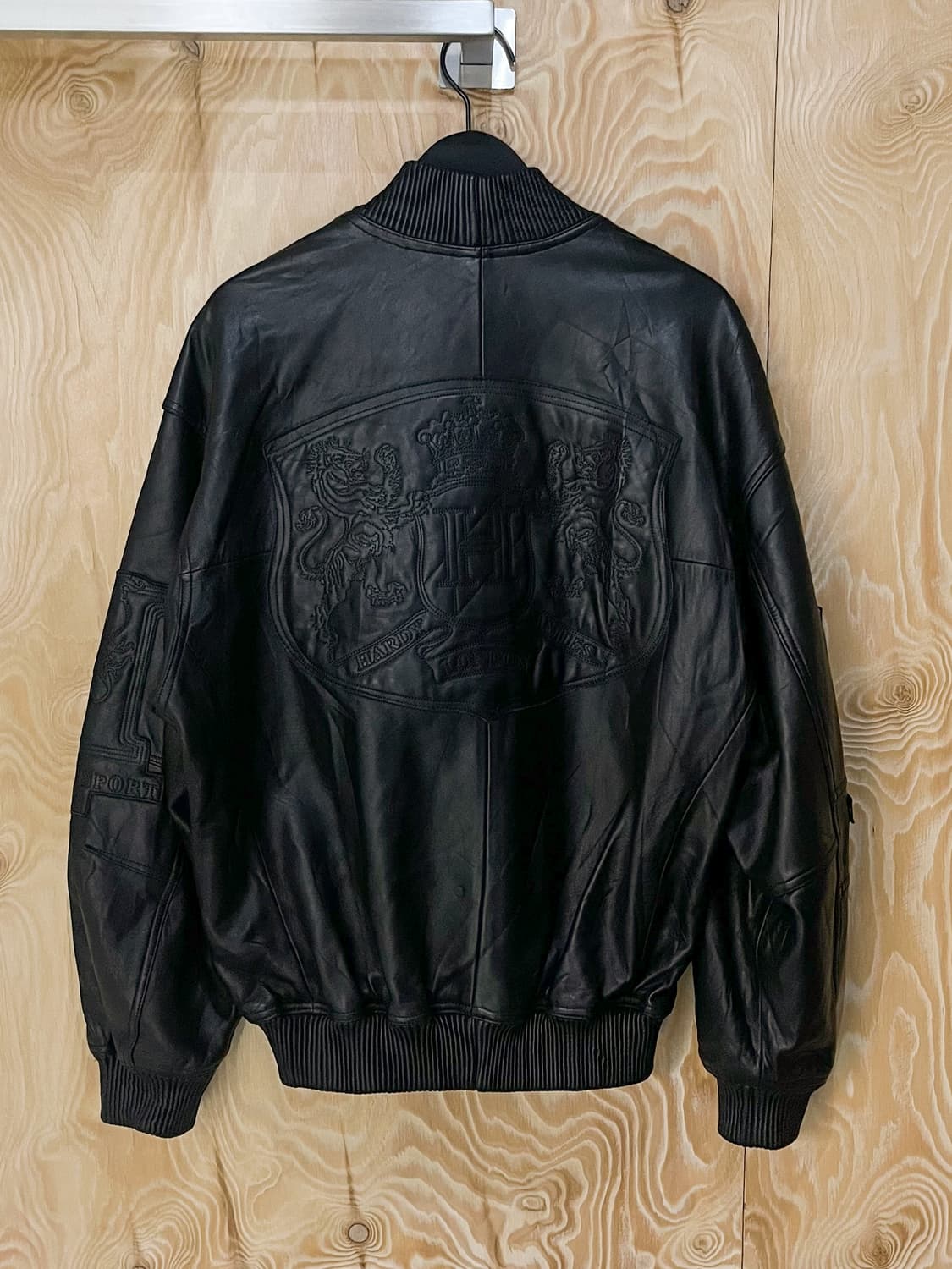 하디 에이미 스포츠 90's 재팬 스티치 엠브로이더드 레더 바시티 자켓 상품이미지1