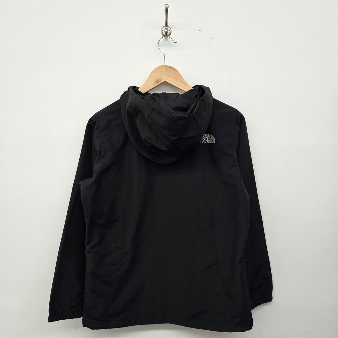 노스페이스 블랙 바람막이 후드 자켓 여m 상품이미지6
