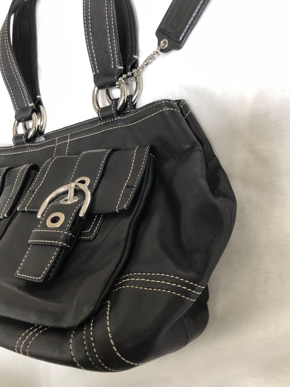 Coach black soho pocket shoulder bag 상품이미지5