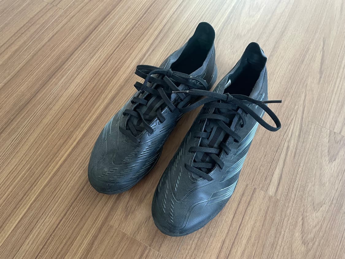 아디다스 프레데터 24 리그 로우 TF 코어 블랙 카본 상품이미지1