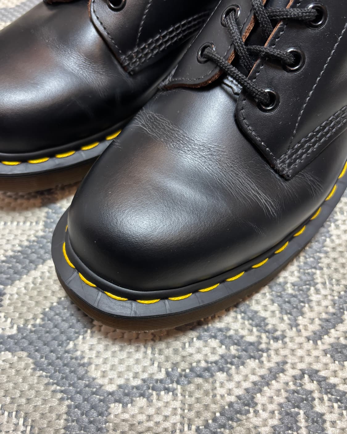 (260) 닥터마틴 1460 빈티지 MIE 8홀 레이스업 부츠 블랙 상품이미지3