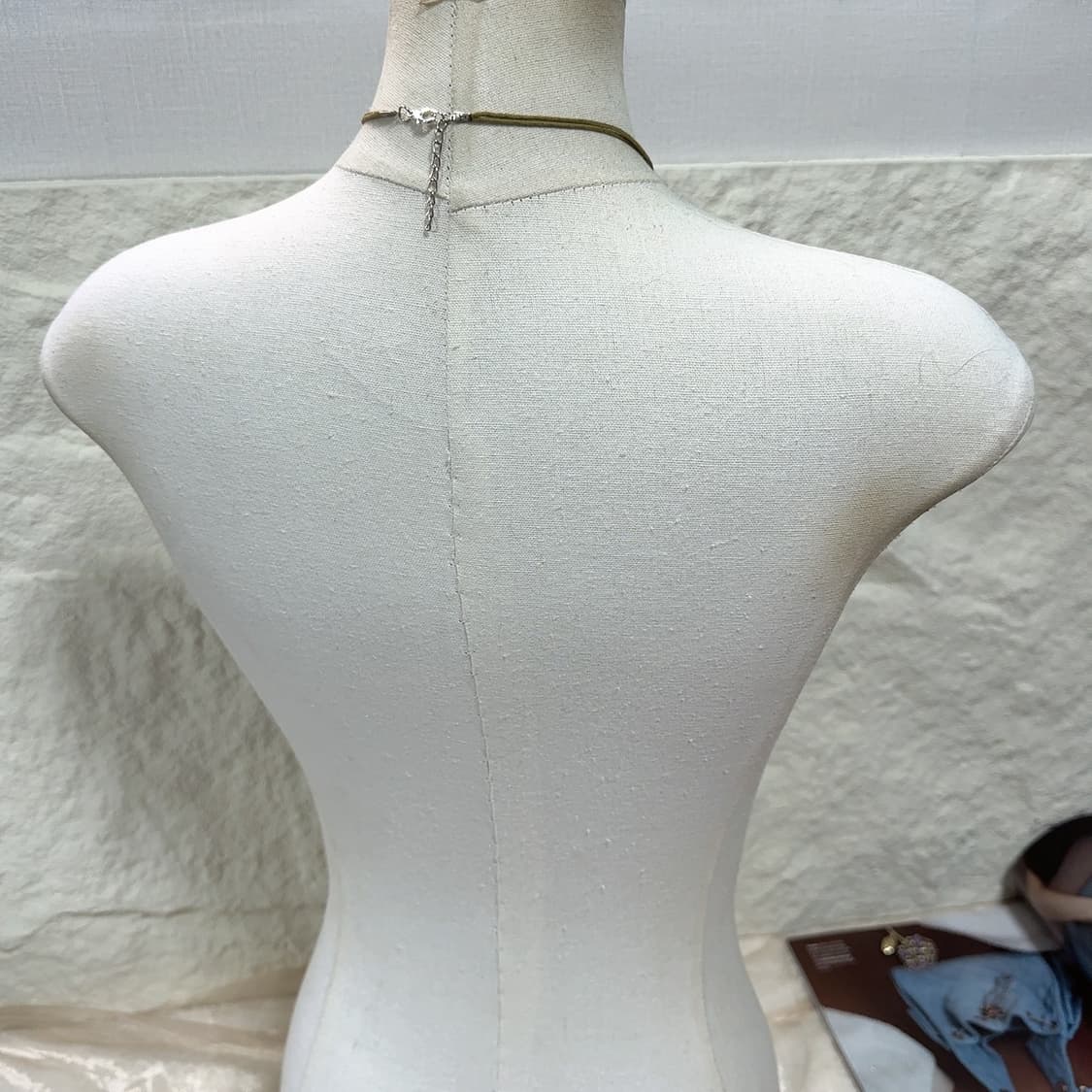 빈티지 컬러톤 우드 태슬 목걸이 상품이미지3