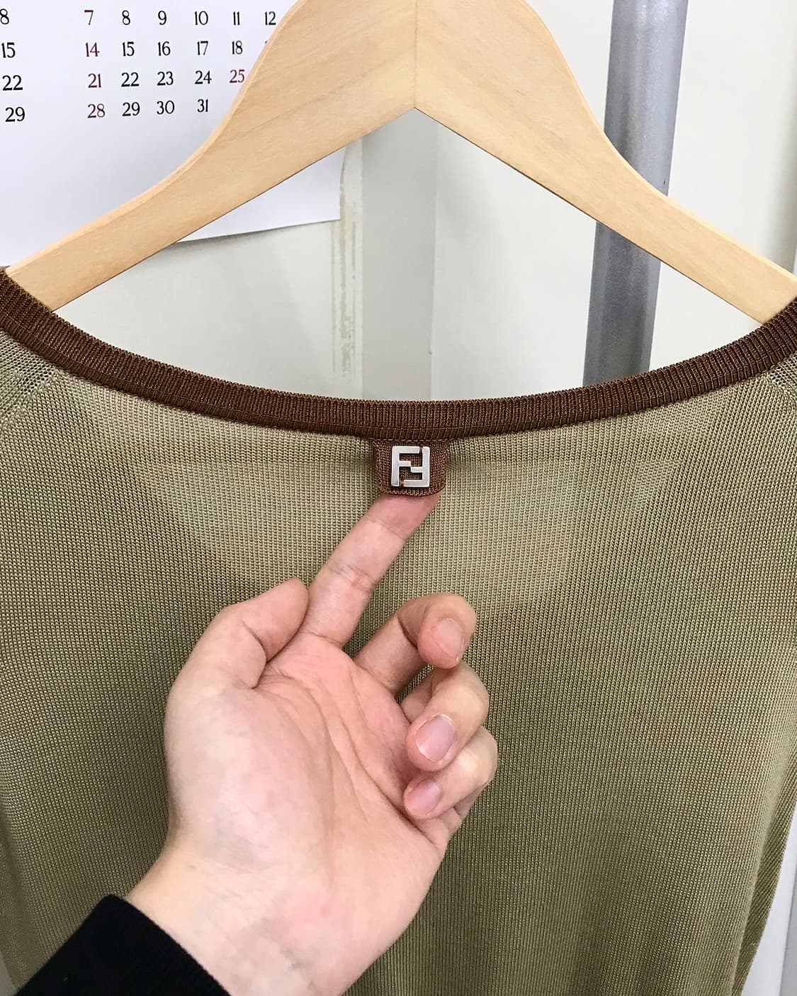 펜디 주카 백로고 은장 가디건 상품이미지5