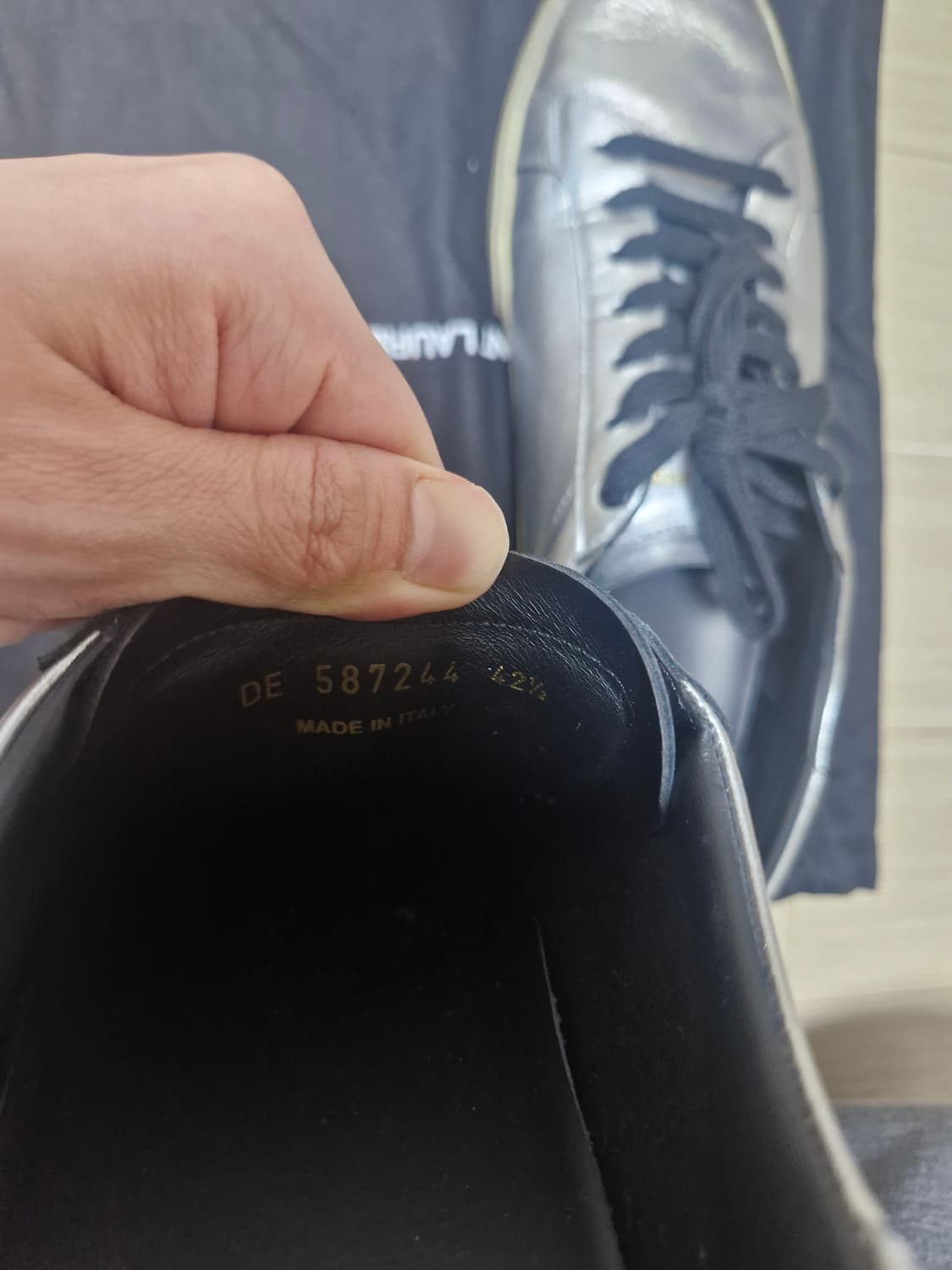 (42.5) 생로랑 코트 클래식 스니커즈 실버 정품 상품이미지6