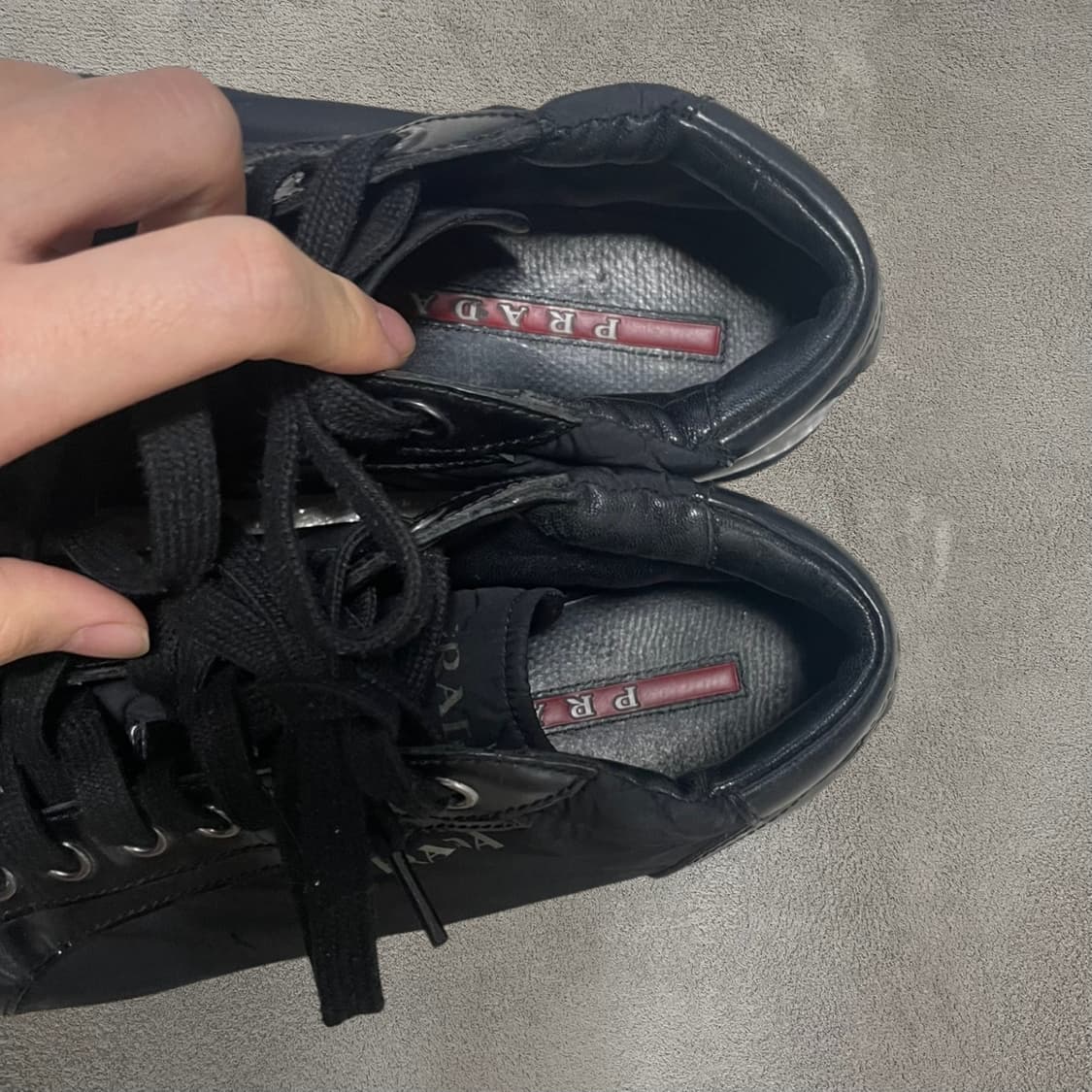 255~260) 프라다 로고 레더 나일론 스니커즈 신발 블랙 상품이미지8