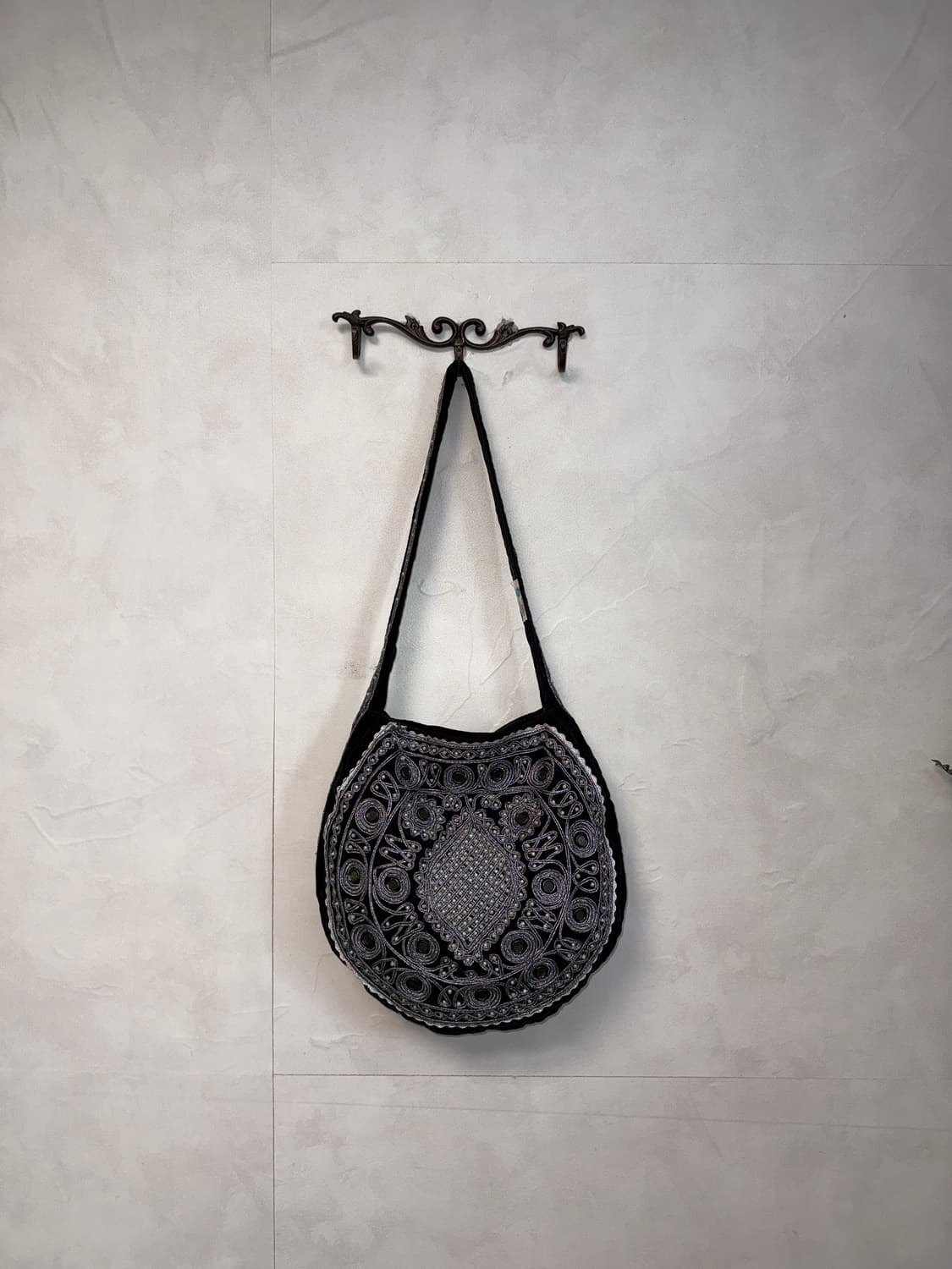 Black ethnic heart diamond beads bag 상품이미지5