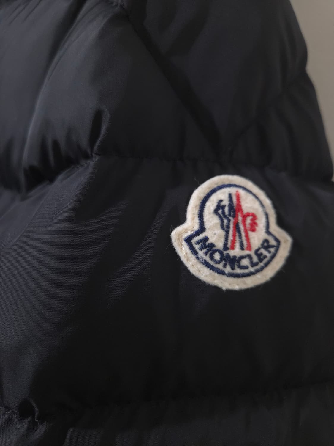 [새상품급] 몽클레어 클루니 다운 패딩 3Size Black 상품이미지6