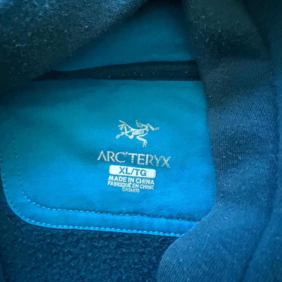 아크테릭스 후드티 상품이미지3