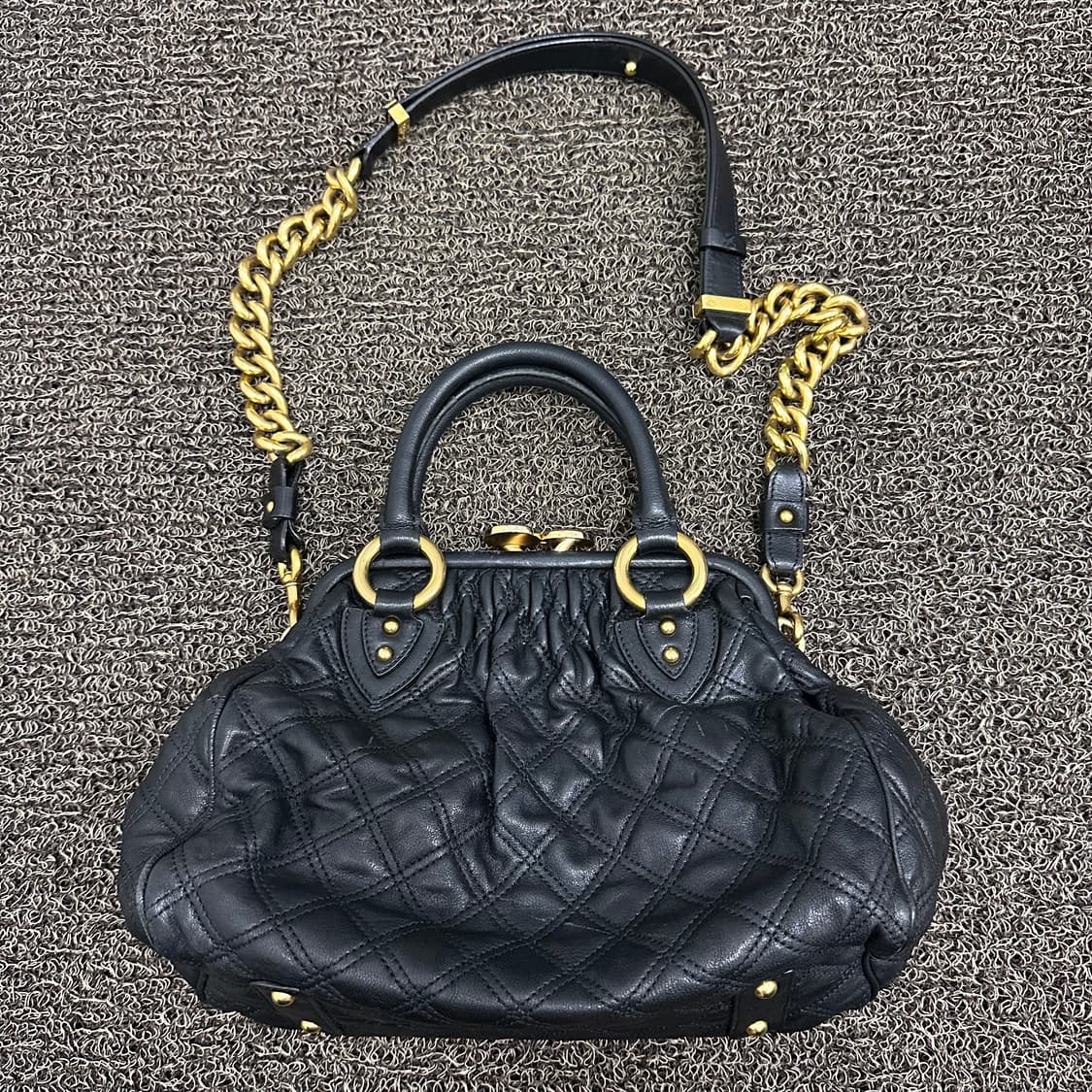 마크제이콥스 퀼팅 체인 여성 숄더백 토트백 블랙 상품이미지2