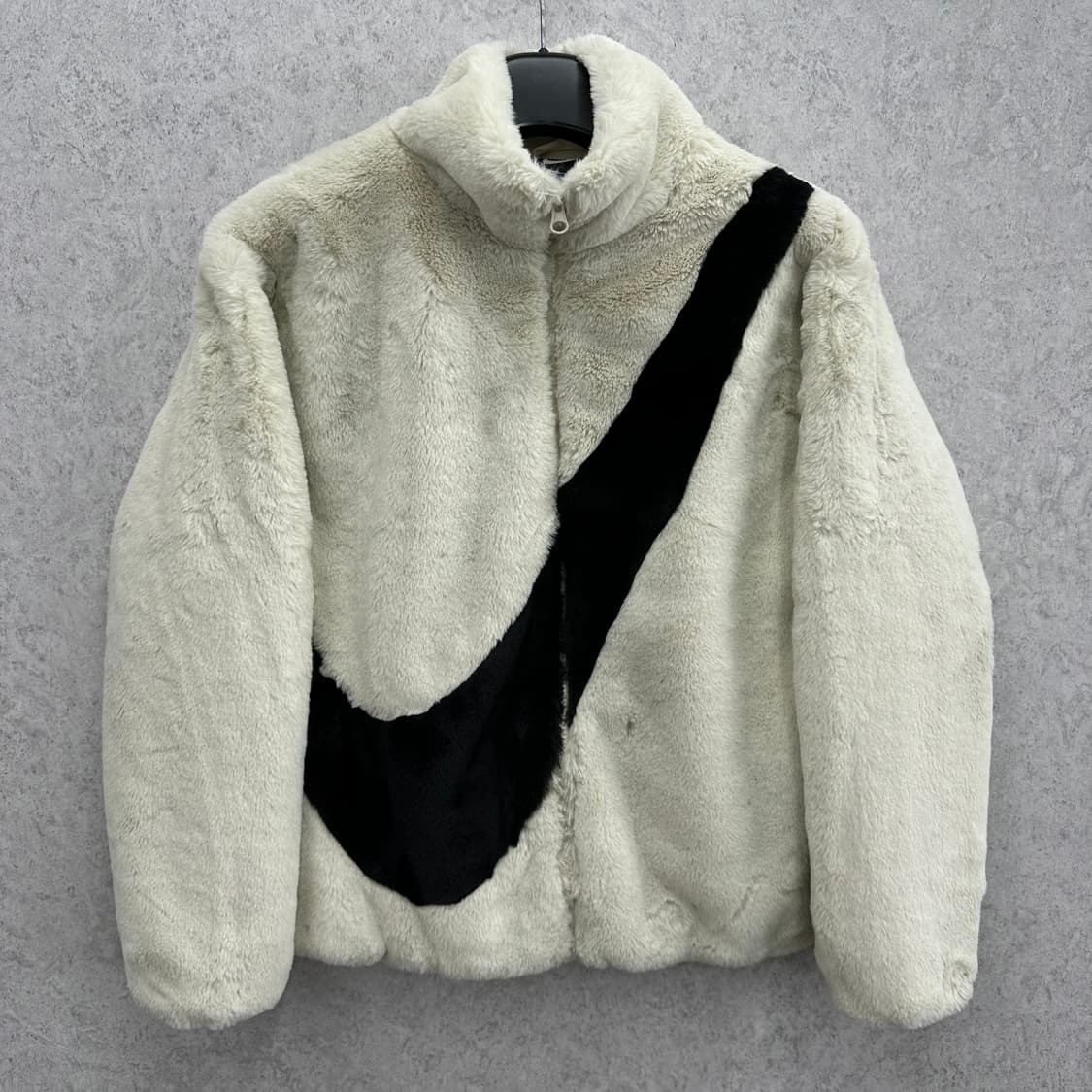 95 나이키 빅스우시 여자 퍼 자켓 상품이미지1