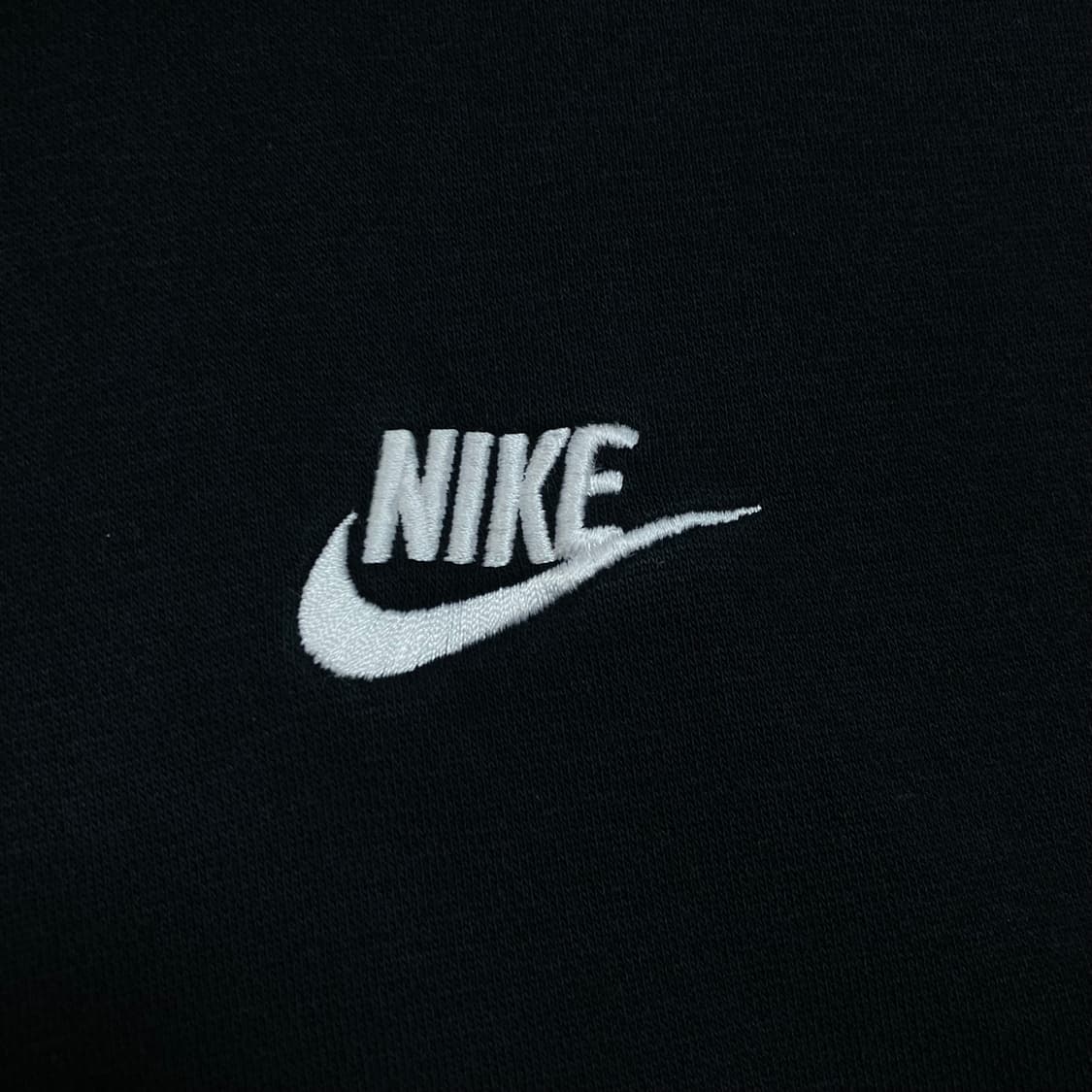 나이키 퓨추라 스몰 로고 블랙 미니멀 후드 집업 상품이미지2
