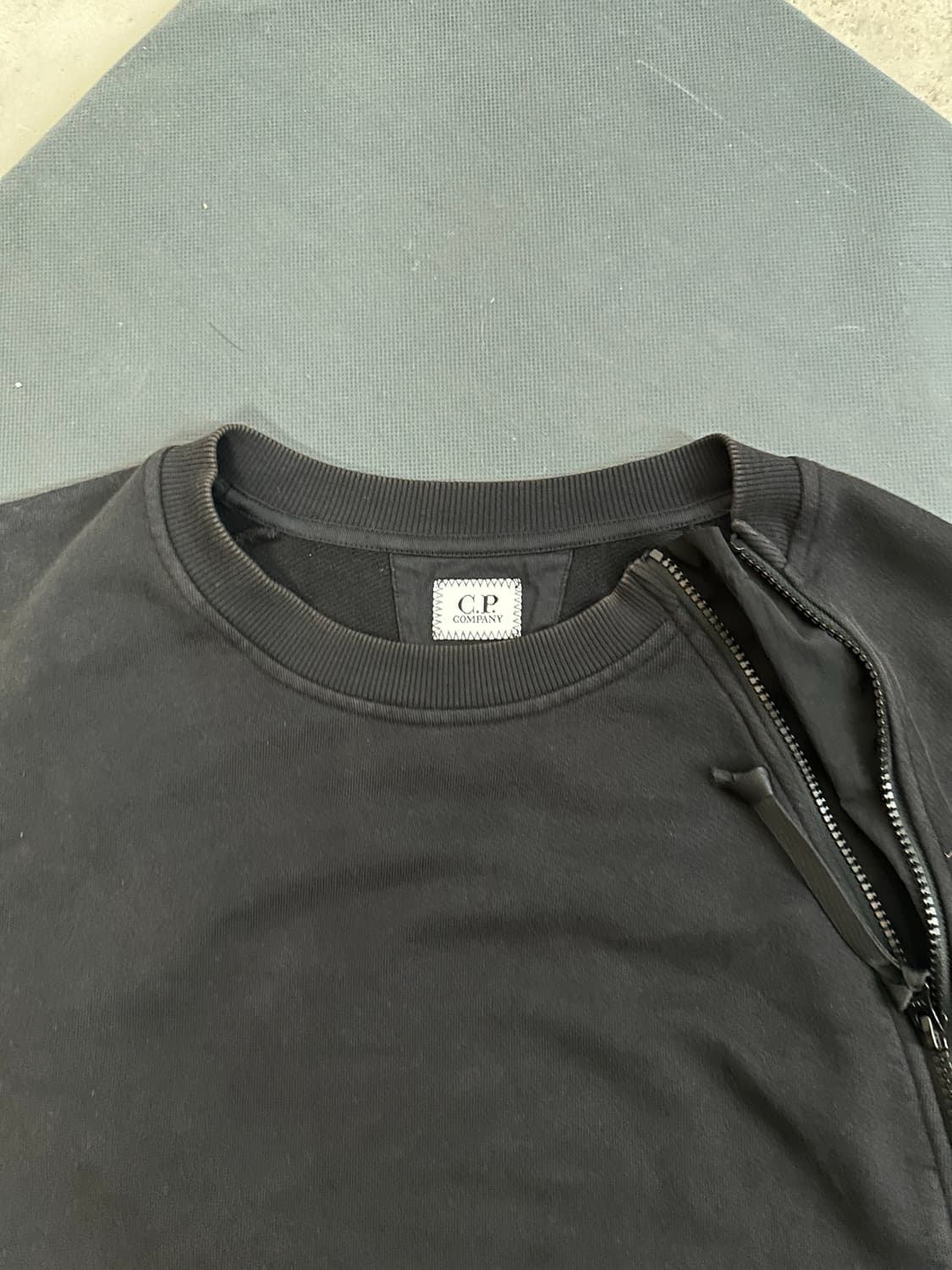 Cp company sweater Xl (105-110) 상품이미지5