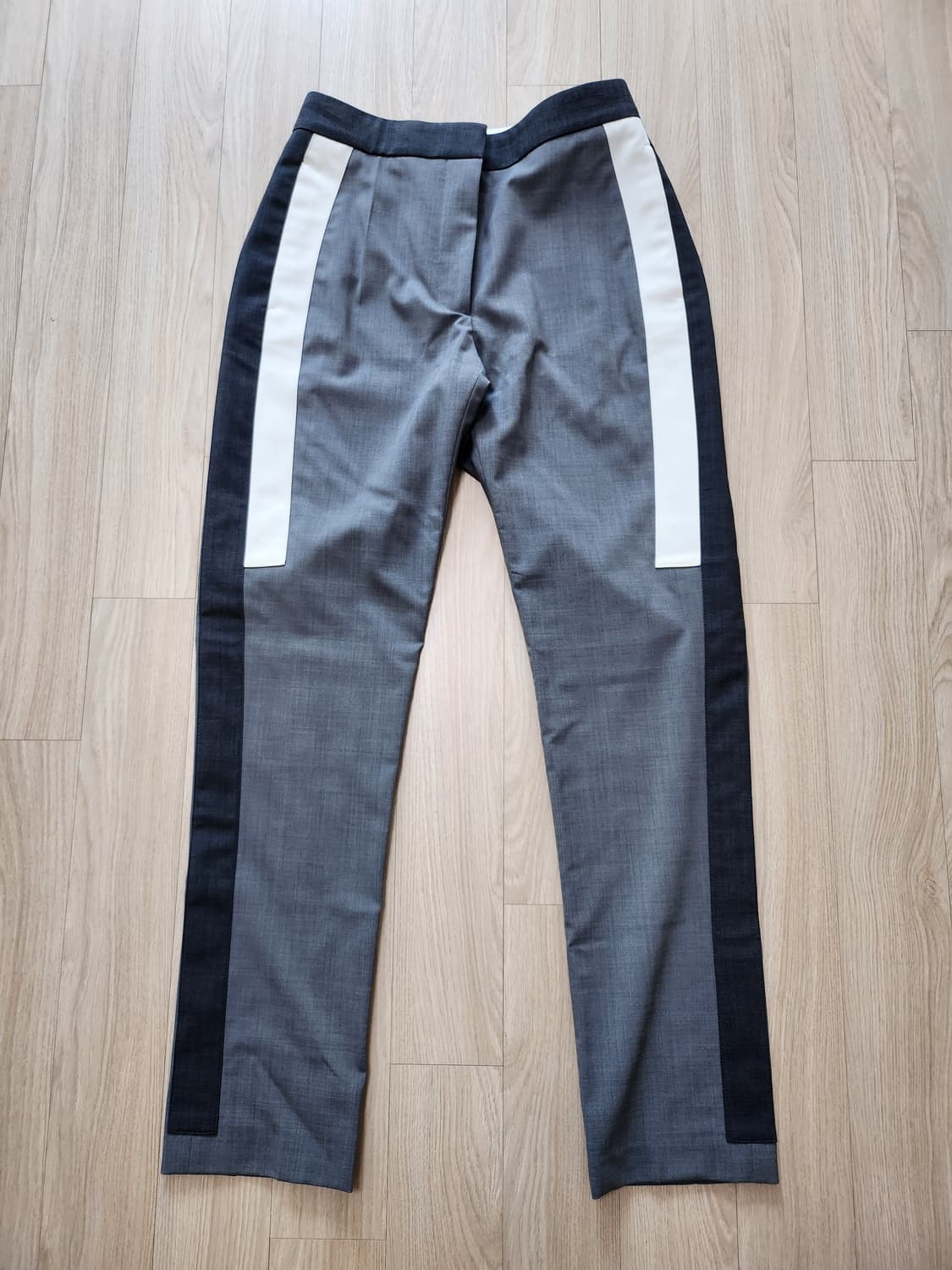 버버리 팬츠(us4 상품이미지1