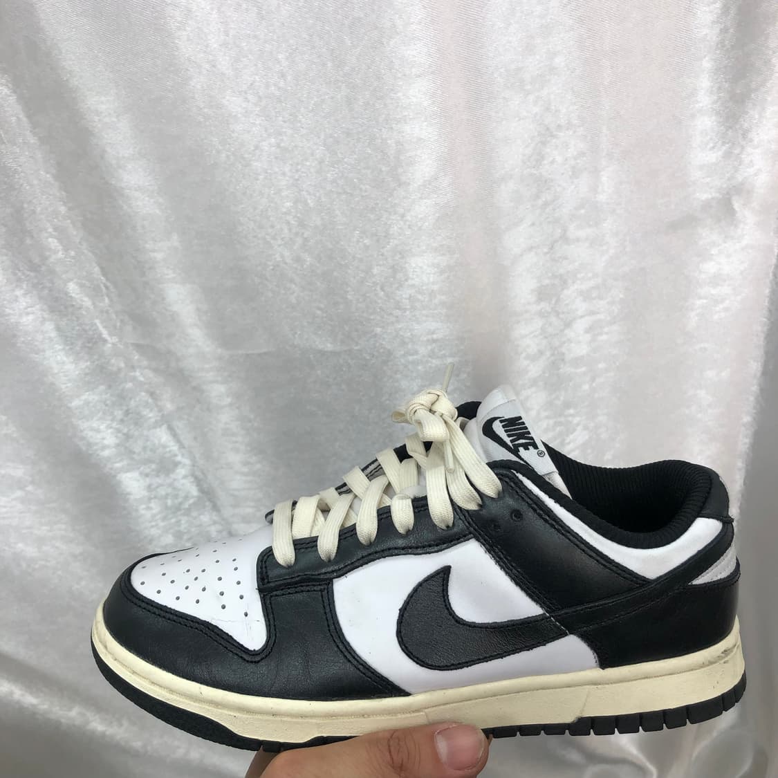 나이키 덩크로우 빈티지 블랙 앤 화이트 스니커즈 240사이즈  상품이미지3