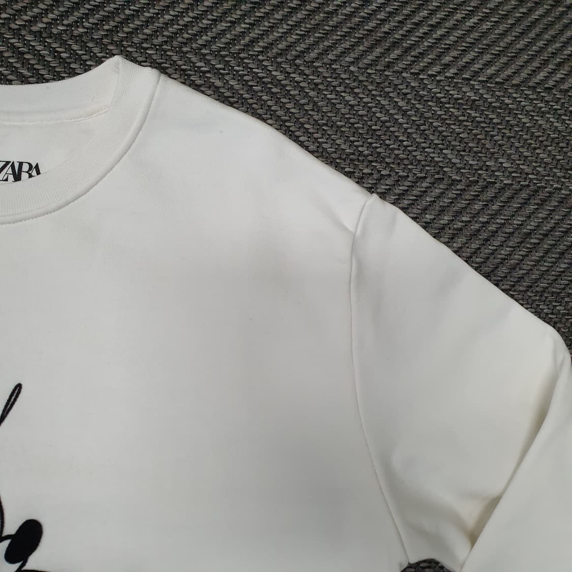 디즈니&자라 얇은 맨투맨 남자105 상품이미지3