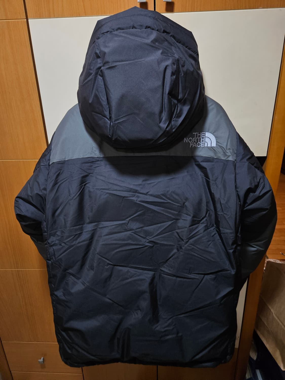 노스페이스 발트로 발토로 발토르 패딩 L사이즈 아스팔트그레이 상품이미지7