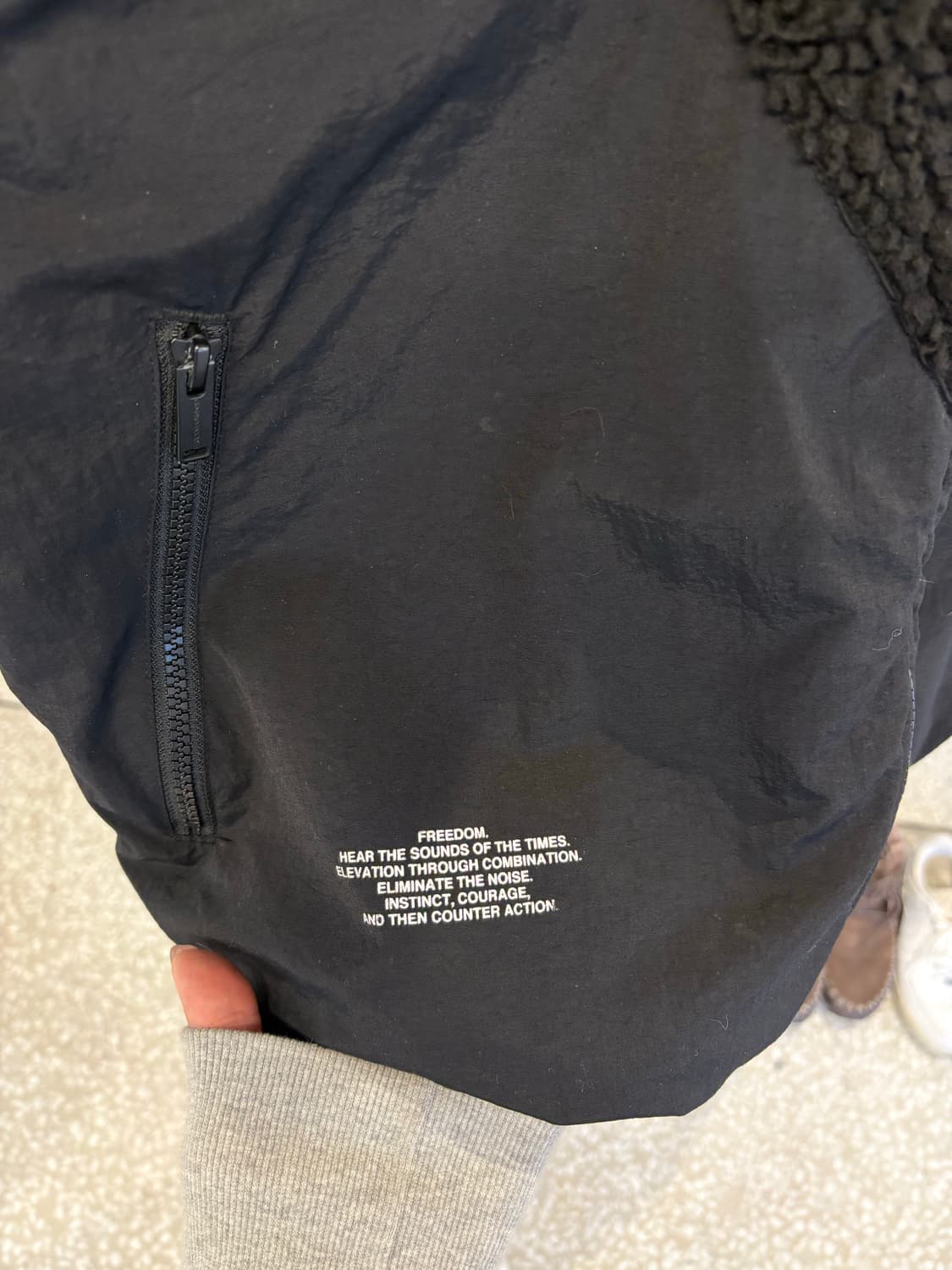 GU x UNDERCOVER fleece black 상품이미지2