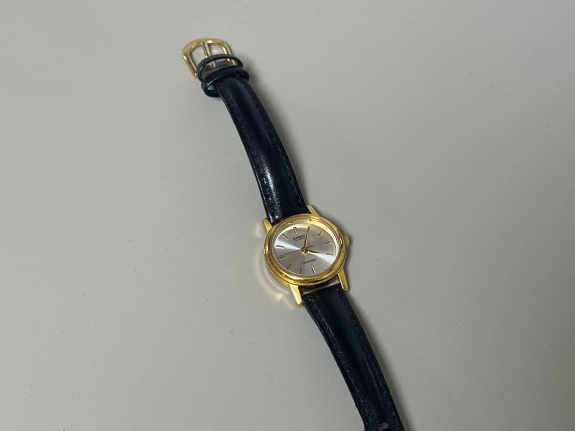 카시오 LTP-1095 레더벨트 여성용 시계 상품이미지1