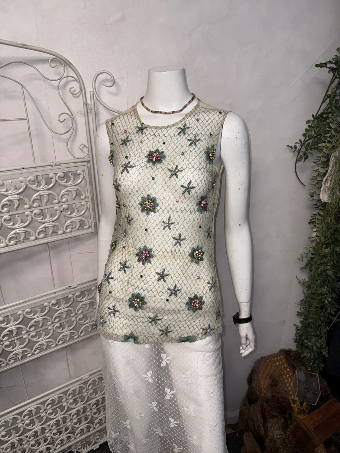 Khaki fairy cubic detail mesh sleeveless 상품이미지2