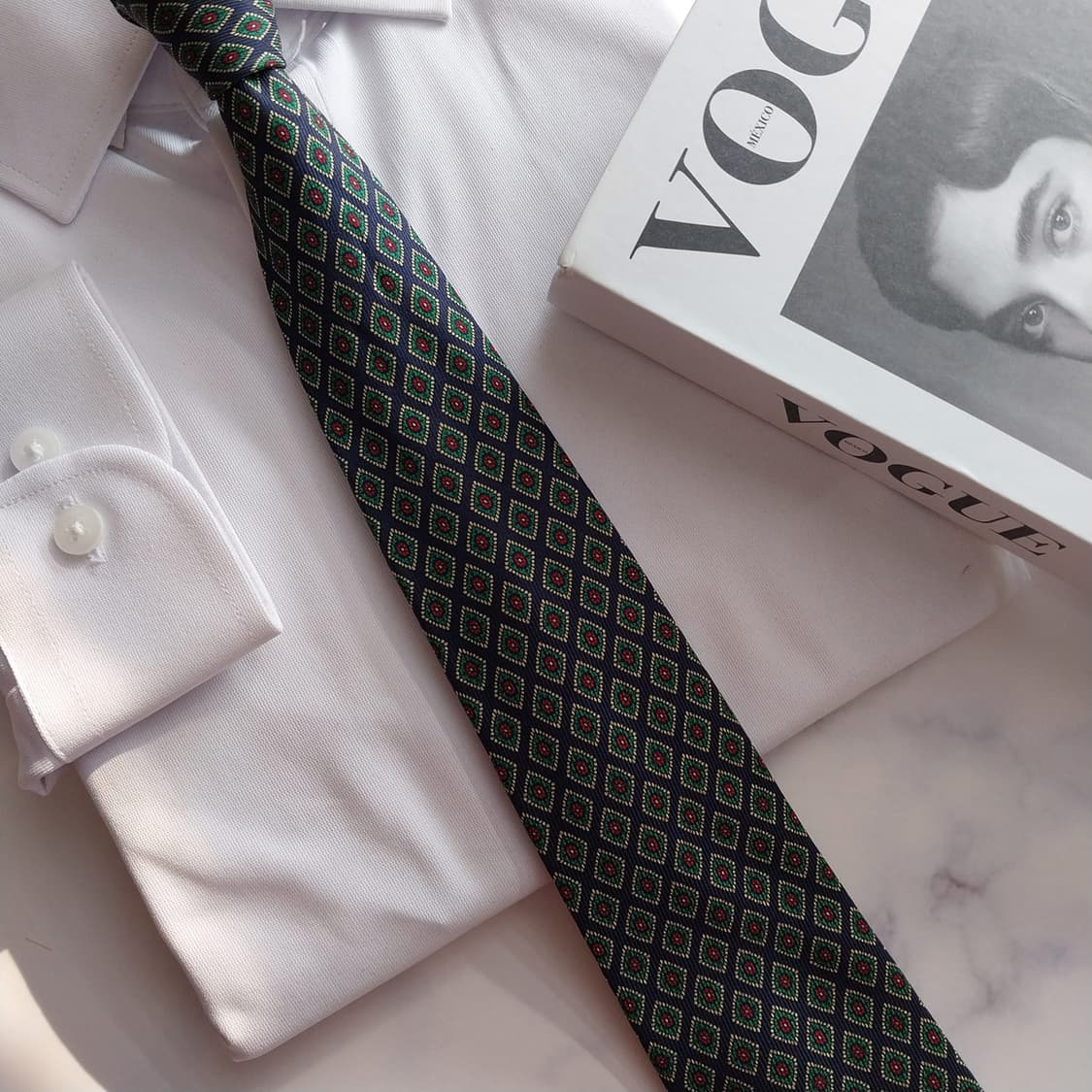 니나리치 실크 네이비&그린 다이아 넥타이 9.2cm A+등급 K1297
 상품이미지8