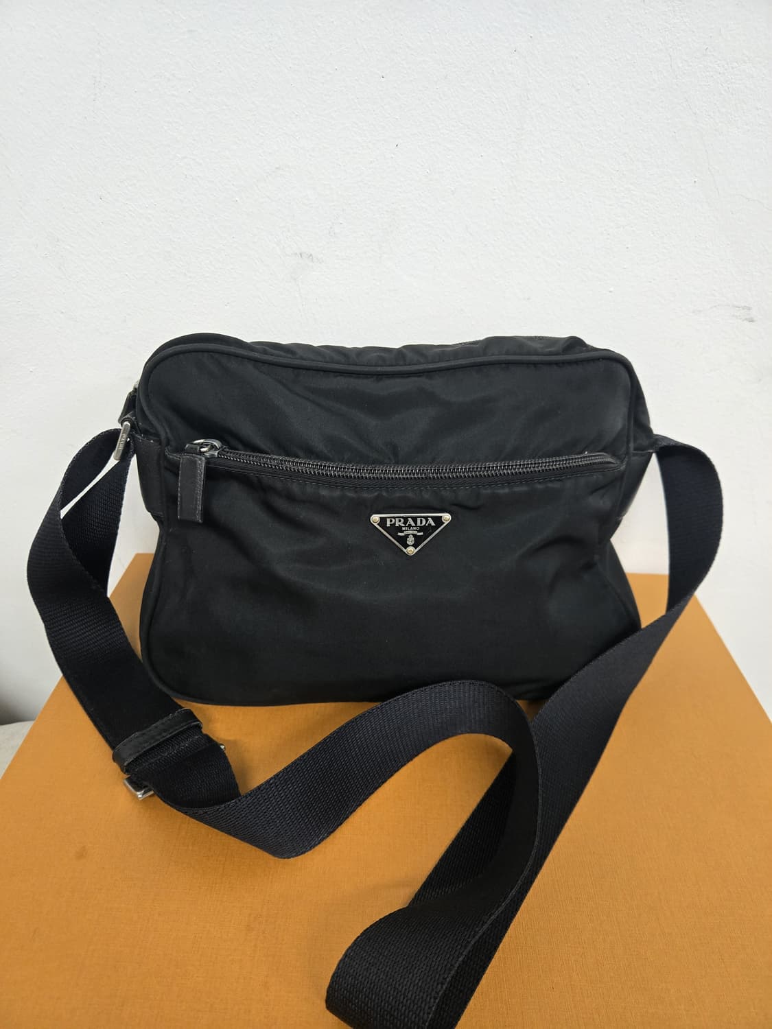 [보증서 정품]프라다 사피아노 메신저백 상품이미지1