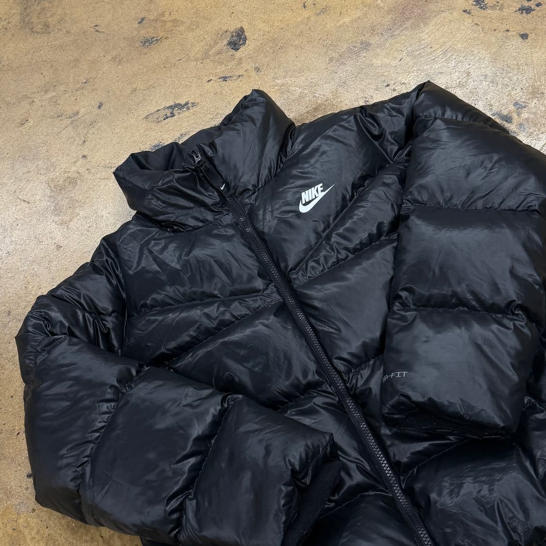나이키 블랙 숏패딩 상품이미지1