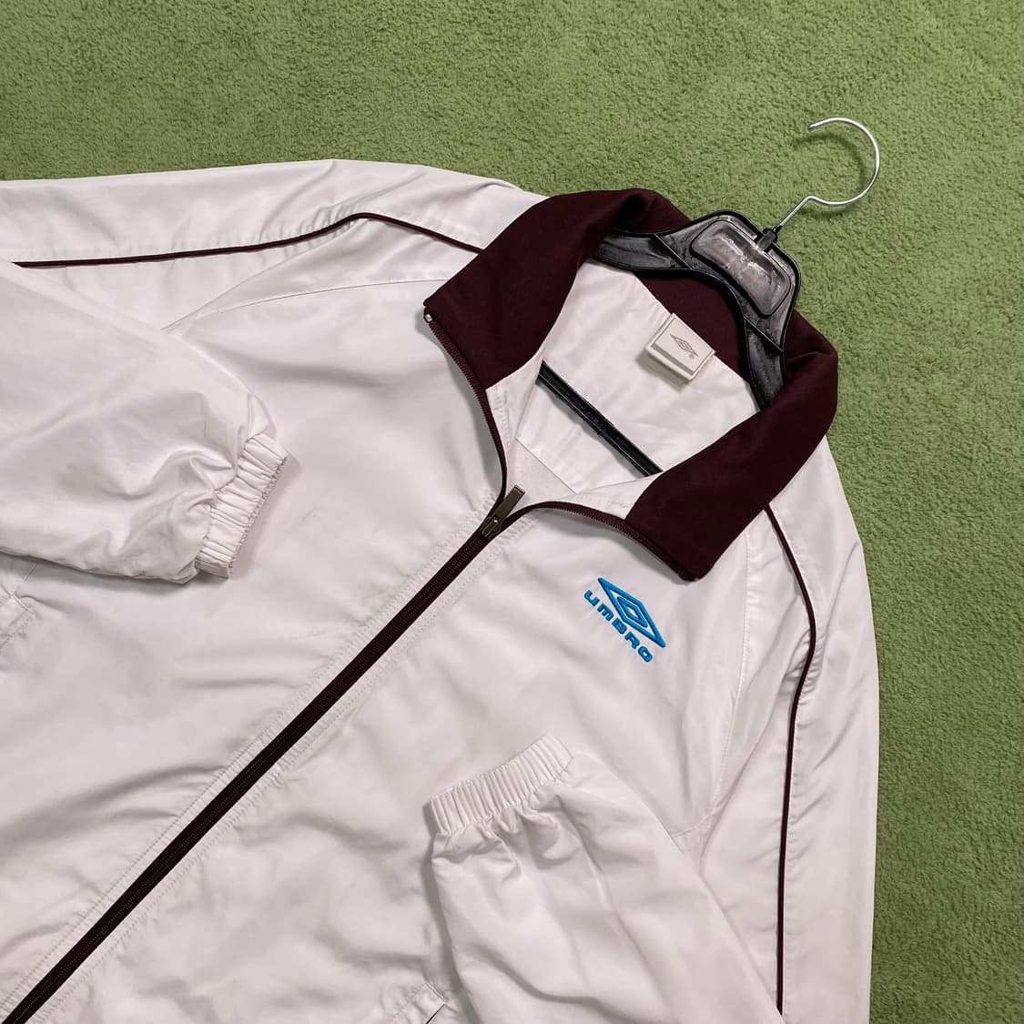 엄브로 화이트 윈드브레이커 집업 상품이미지4