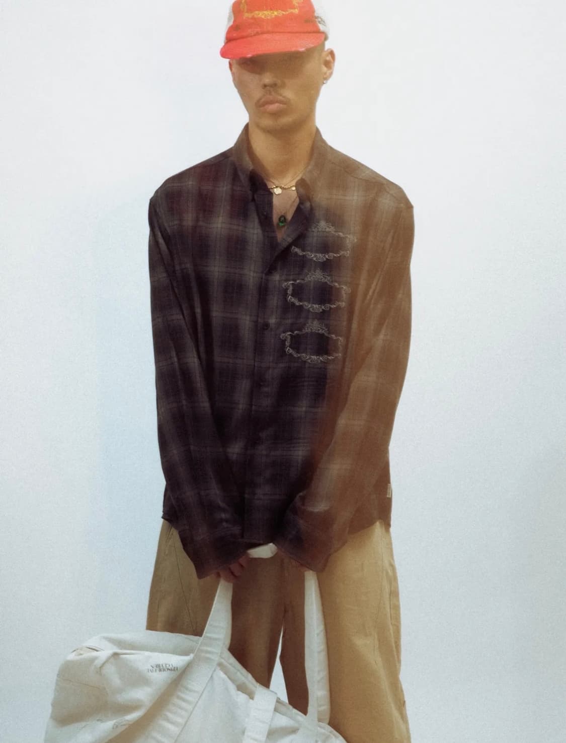게더레이지 프레임 엠브로이더리 체크 셔츠 네이비 2 상품이미지1