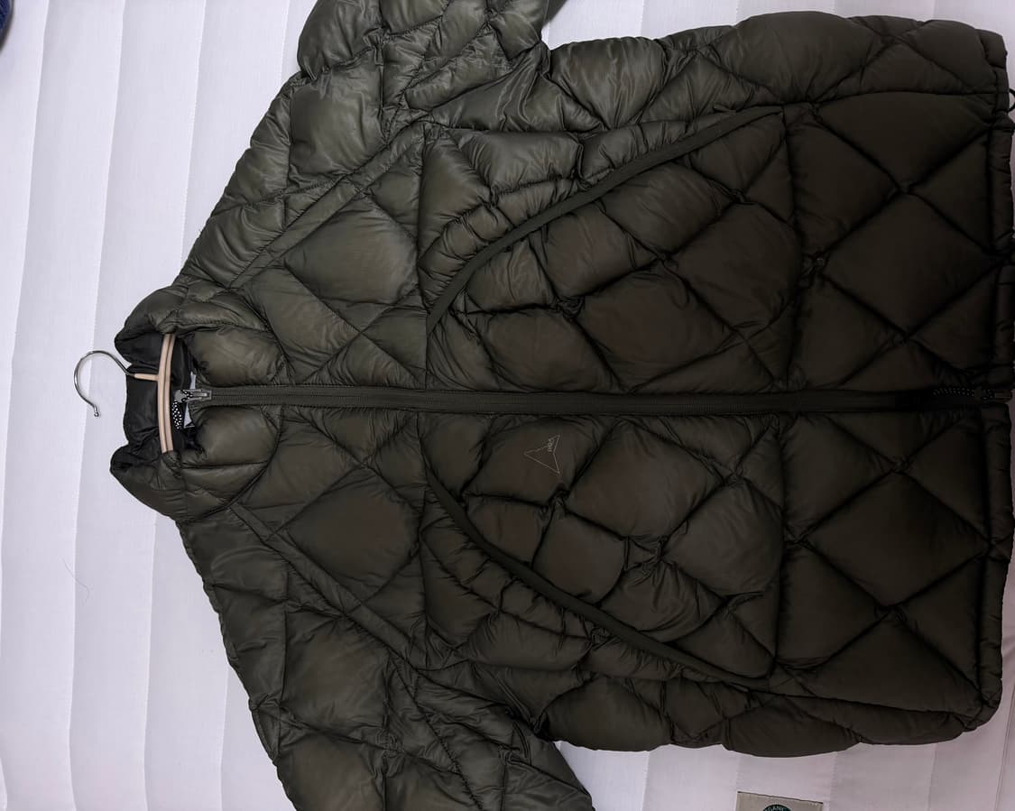 로아 라이트다운 패딩(다크 그린) 상품이미지7