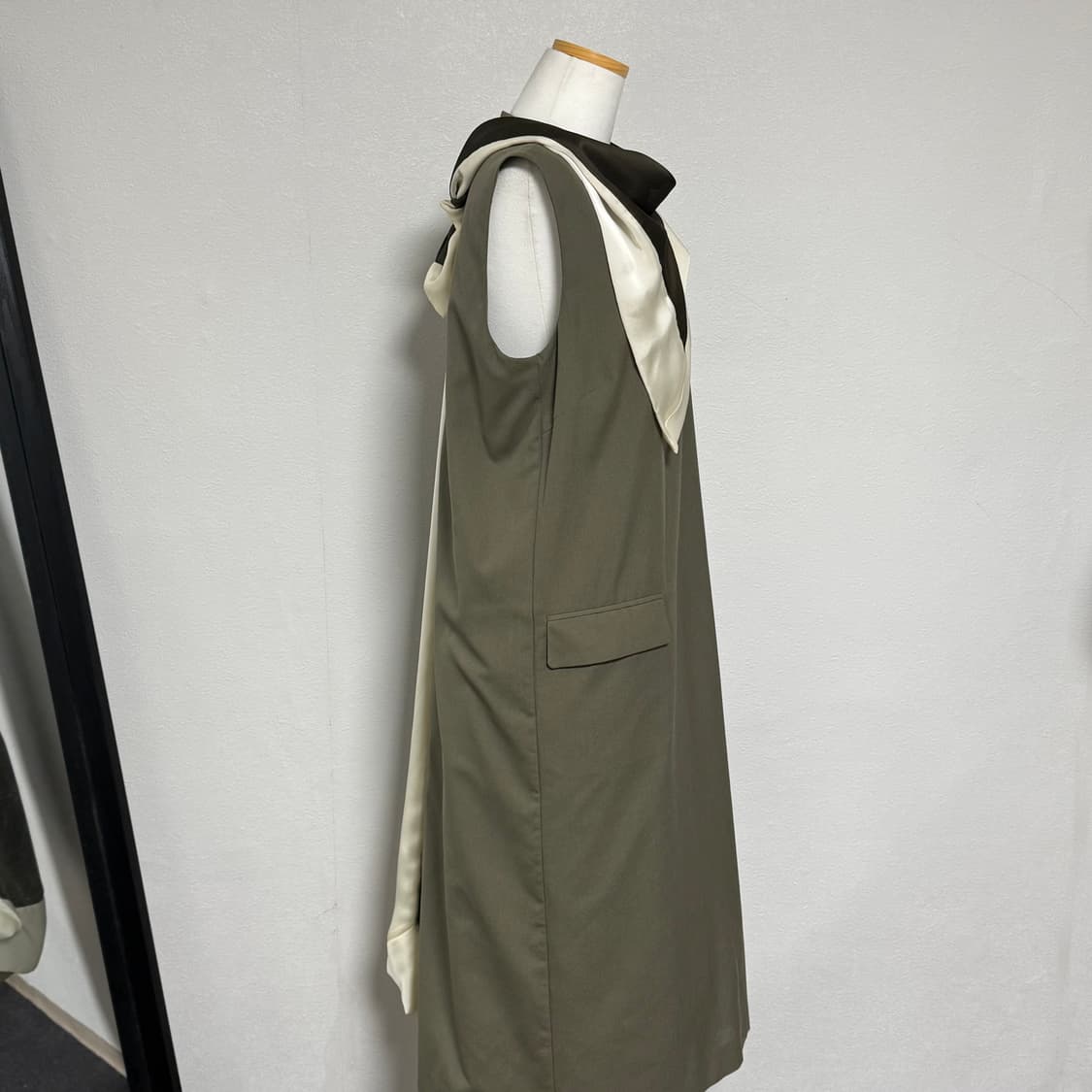 21ss 사카이 스카프 드레이프 원피스 3사이즈 상품이미지2