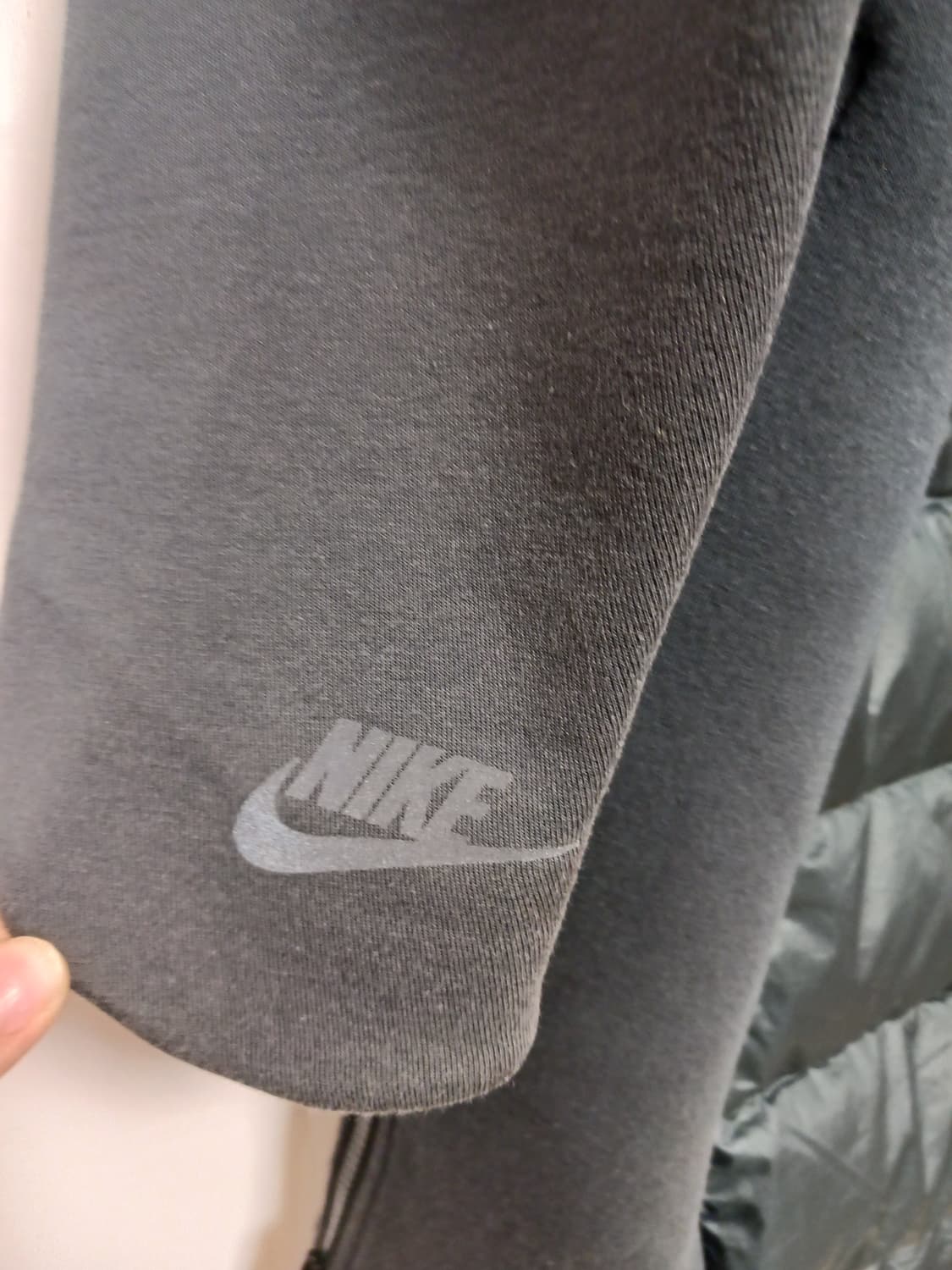 나이키 우먼스  테크 플리스 에어로 로프트 상품이미지8