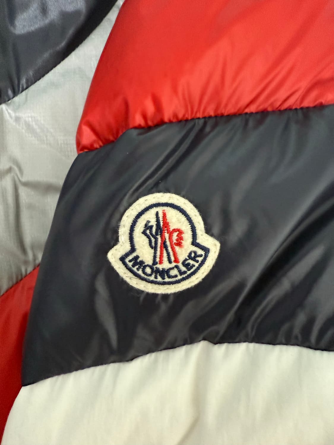 [정품] 몽클레어 삼색 패딩 3사이즈 상품이미지3
