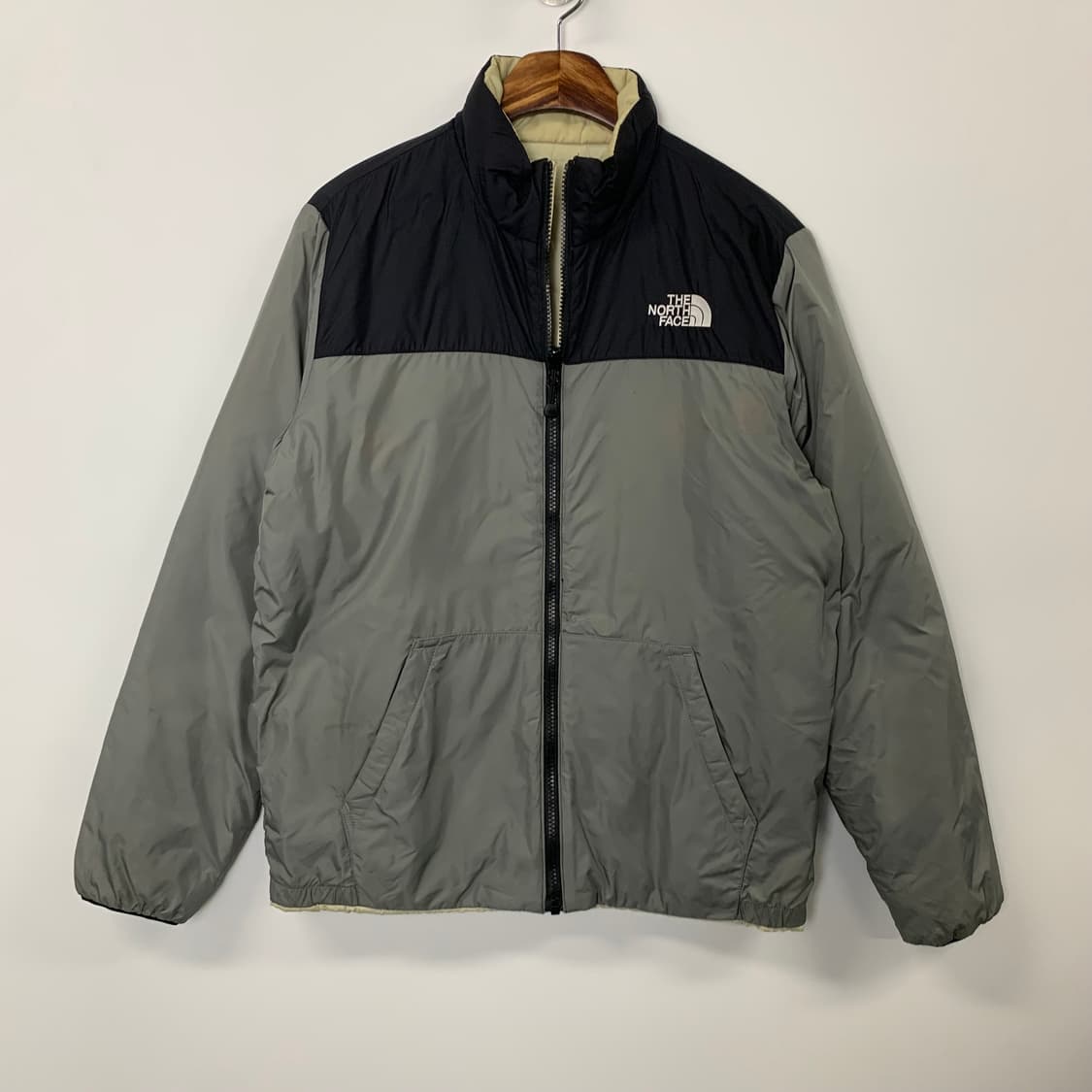 노스페이스 리버시블 경량 패딩 상품이미지3