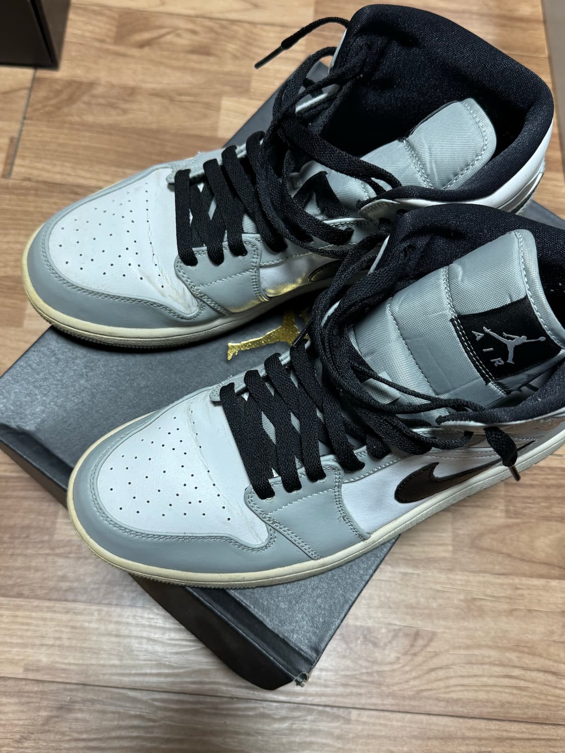 조던1 미드 라이트 스모크 그레이 270 상품이미지3