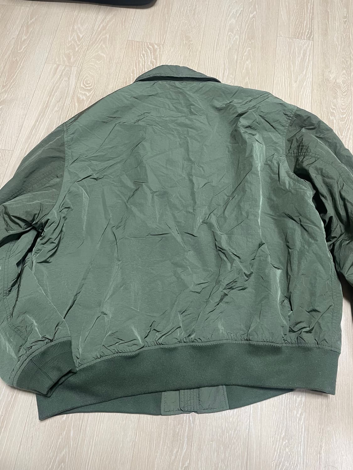 유니클로 X JW Anderson 카키 봄버 자켓 3XL 상품이미지3