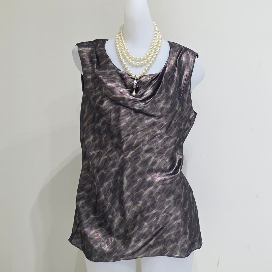 일본빈티지)드레이프 새틴글리터 셔링 긱시크 레이어드 블랙슬리브리스민소매탑 상품이미지1