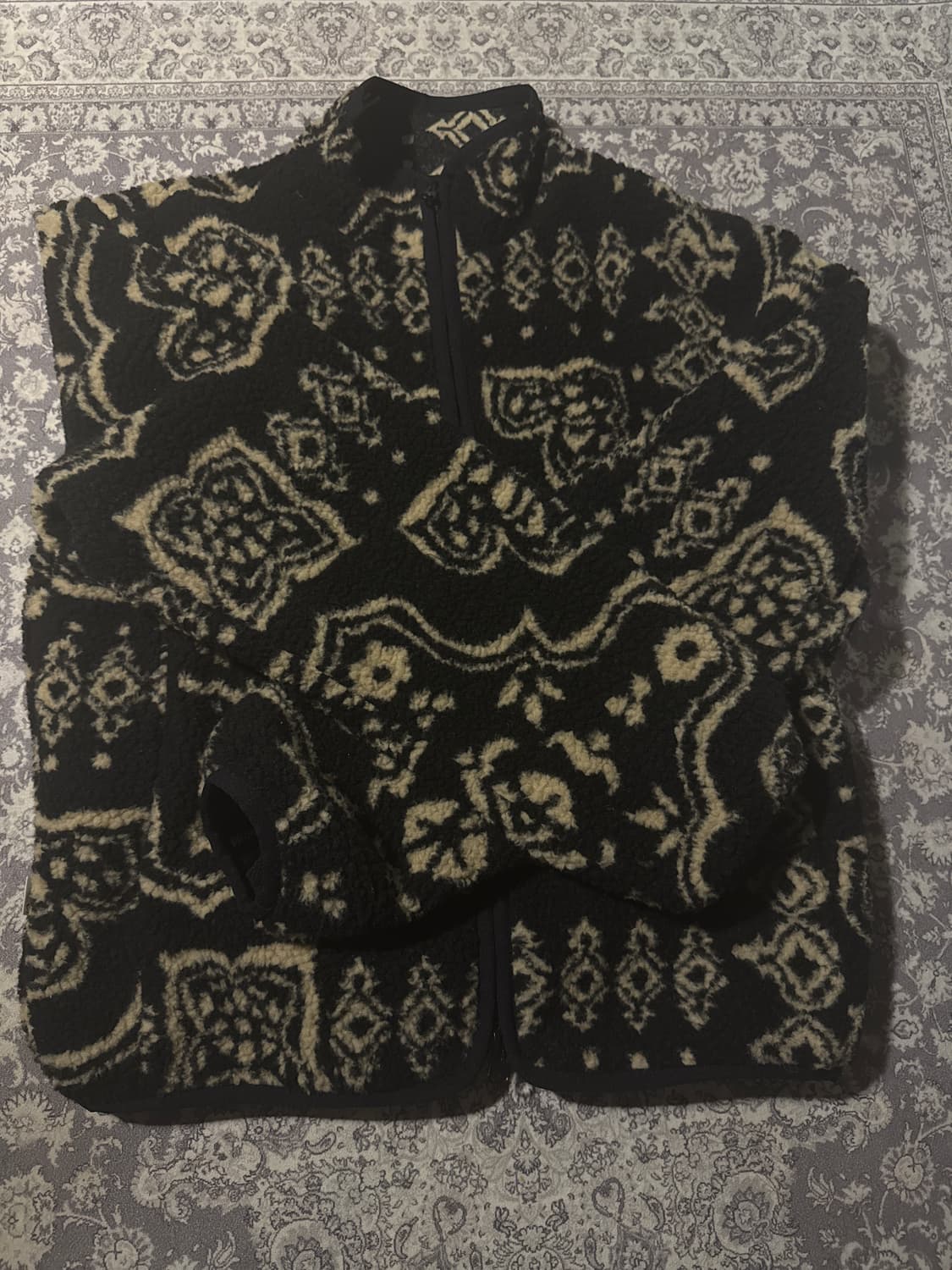 썬번 프로젝트Paisley Fleece Zip-up, BLACK 상품이미지1