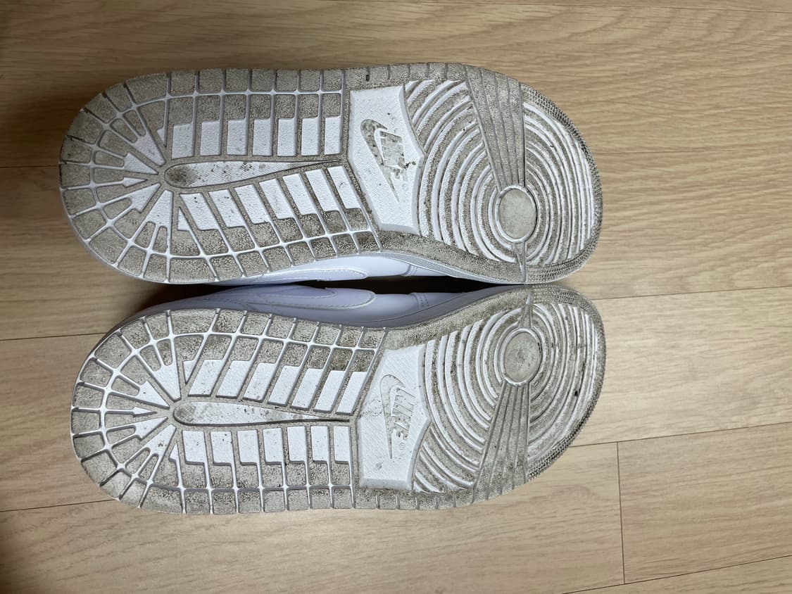 조던 1 로우 트리플 화이트 275 상품이미지7