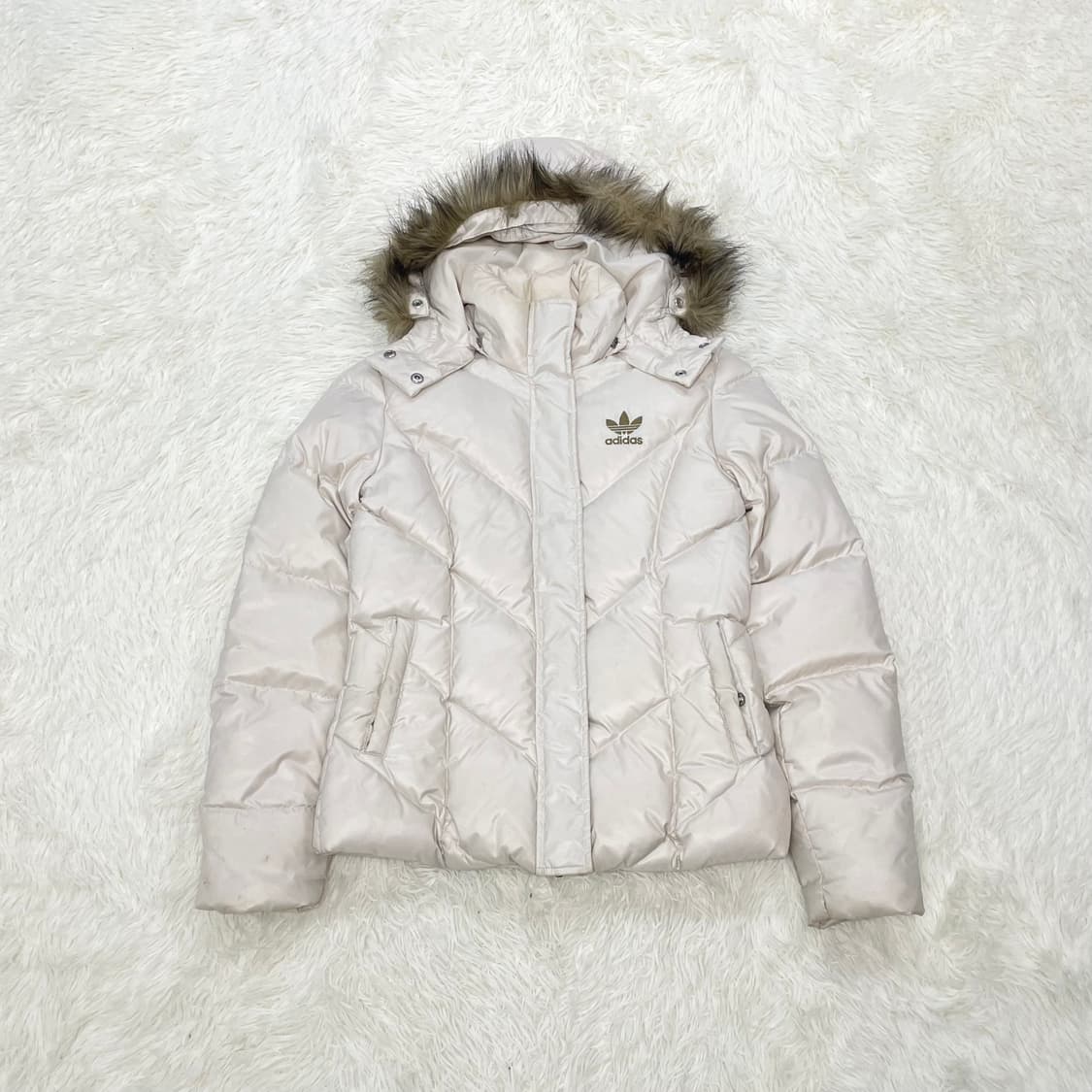 아디다스 보아 털 패딩 자켓 아이보리 상품이미지2
