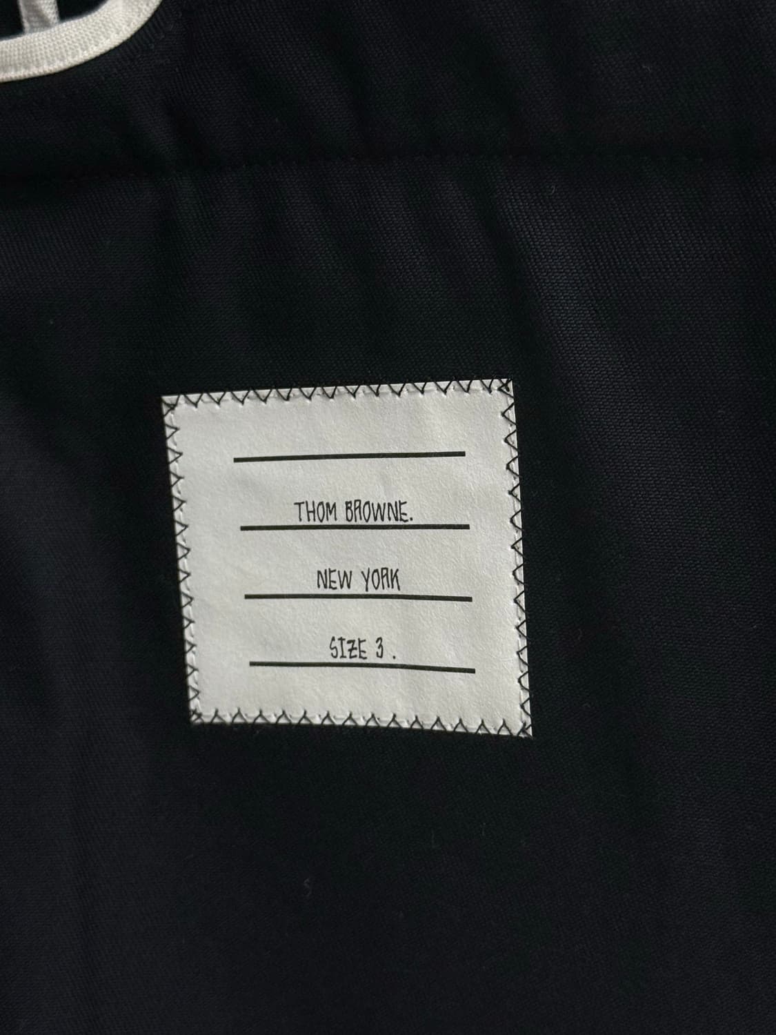 [3] 톰브라운 암밴드 금장 블레이저 자켓 상품이미지9