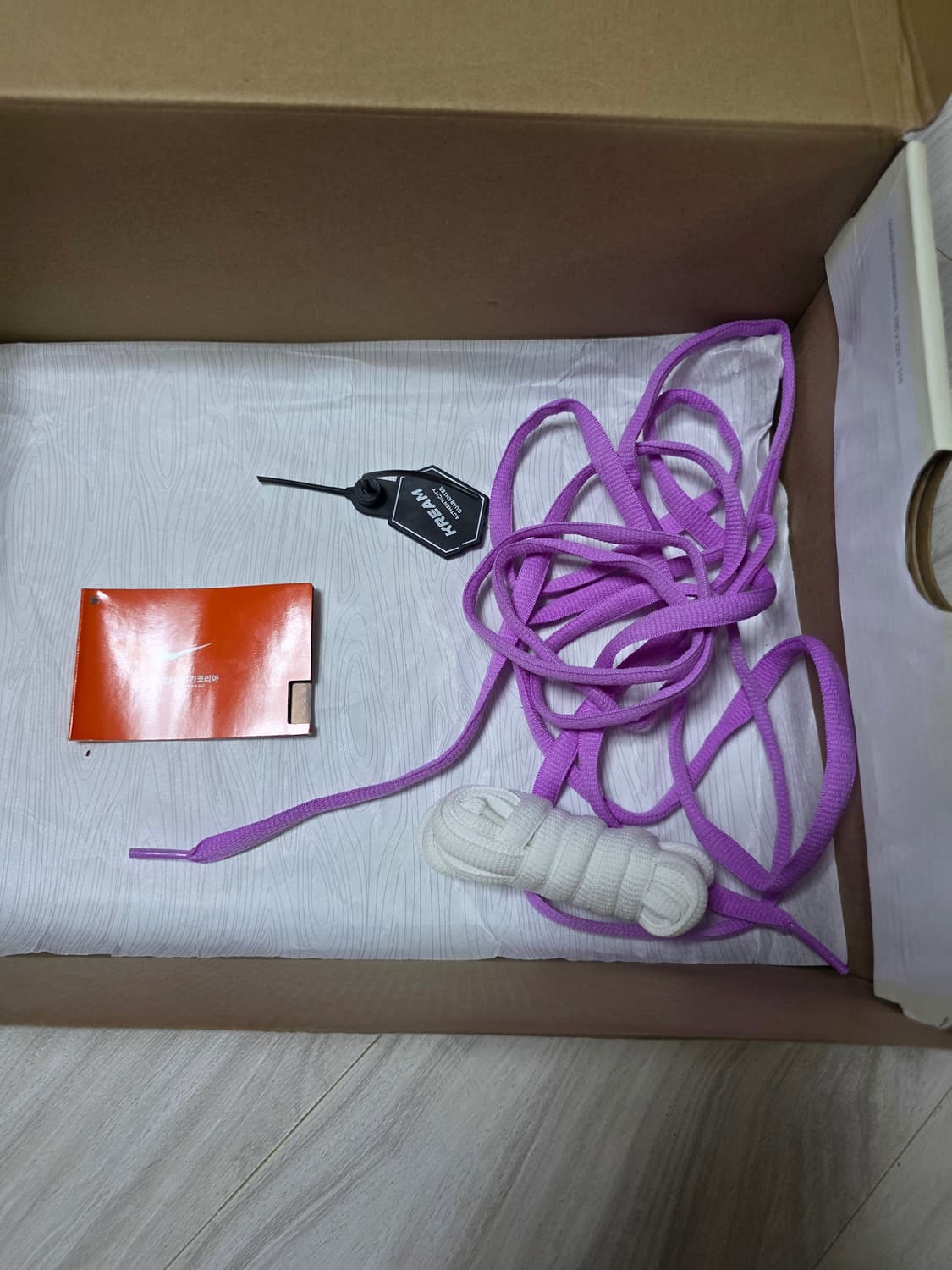 [275] 나이키 x 알렉시스 사블론 sb 덩크로우프로 화이트앤퍼시픽모스 상품이미지2