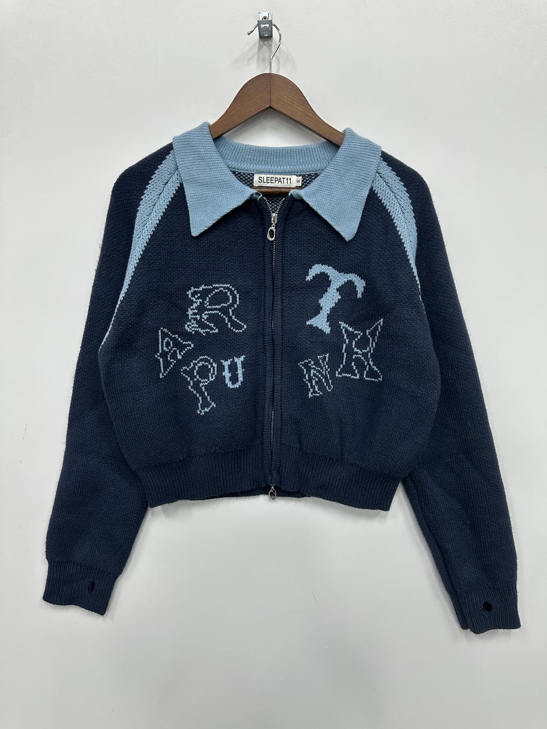 유즈 네이비 니트집업  상품이미지1