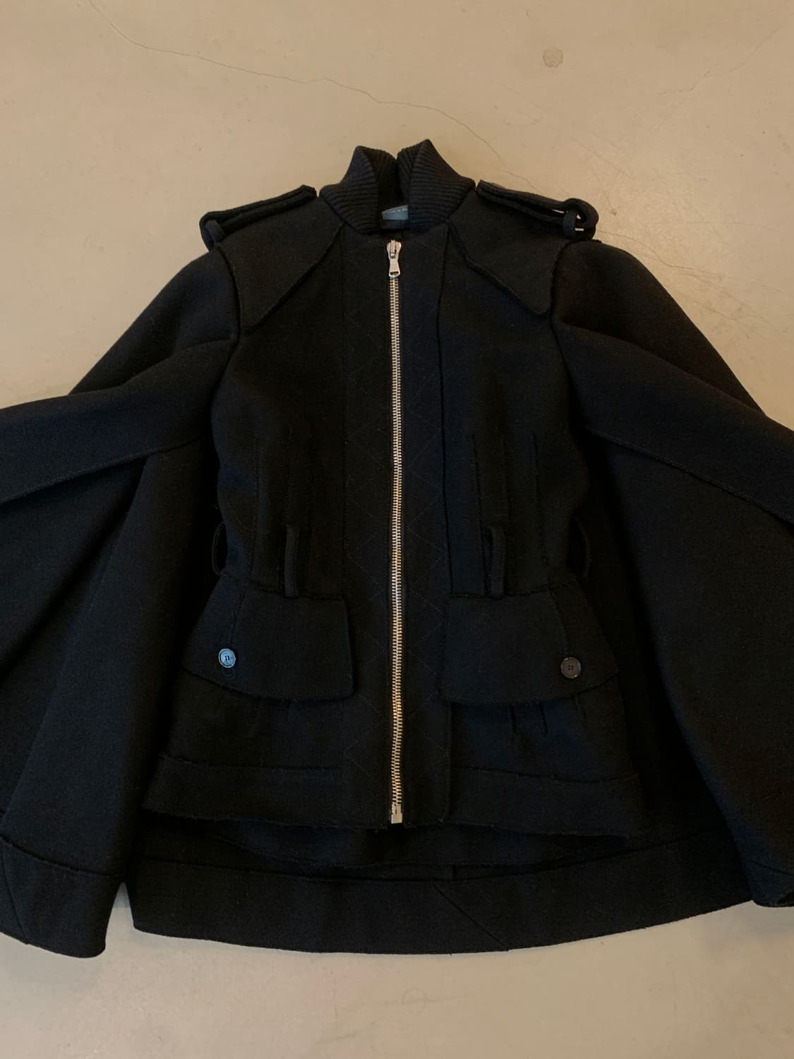 알렉산더 맥퀸 울 케이프 상품이미지7