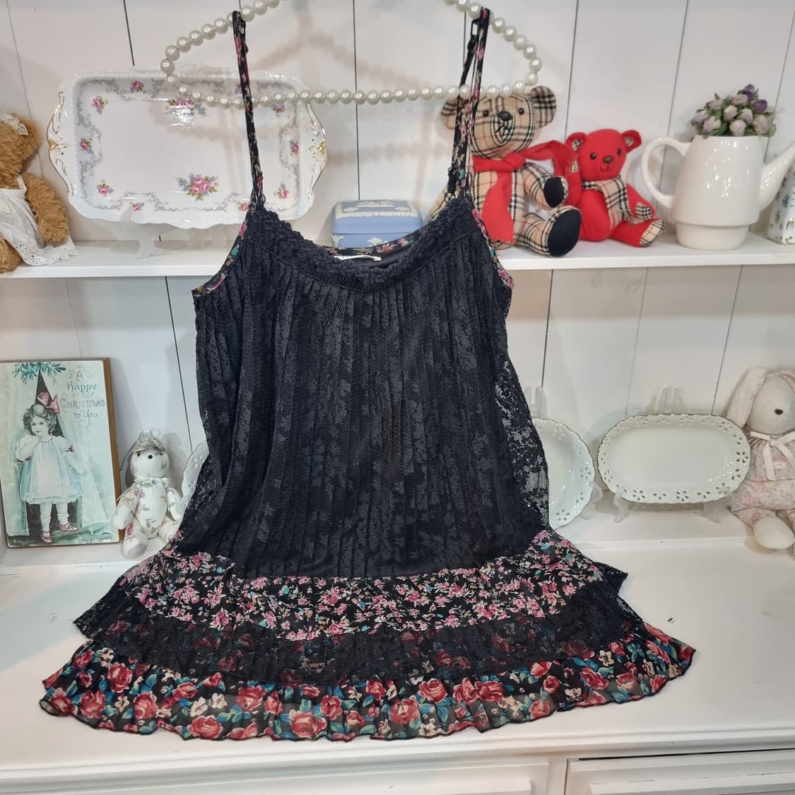 (axes femme엑시즈팜) 블랙 레이스 플라워 끈나시 튜닉 상품이미지6