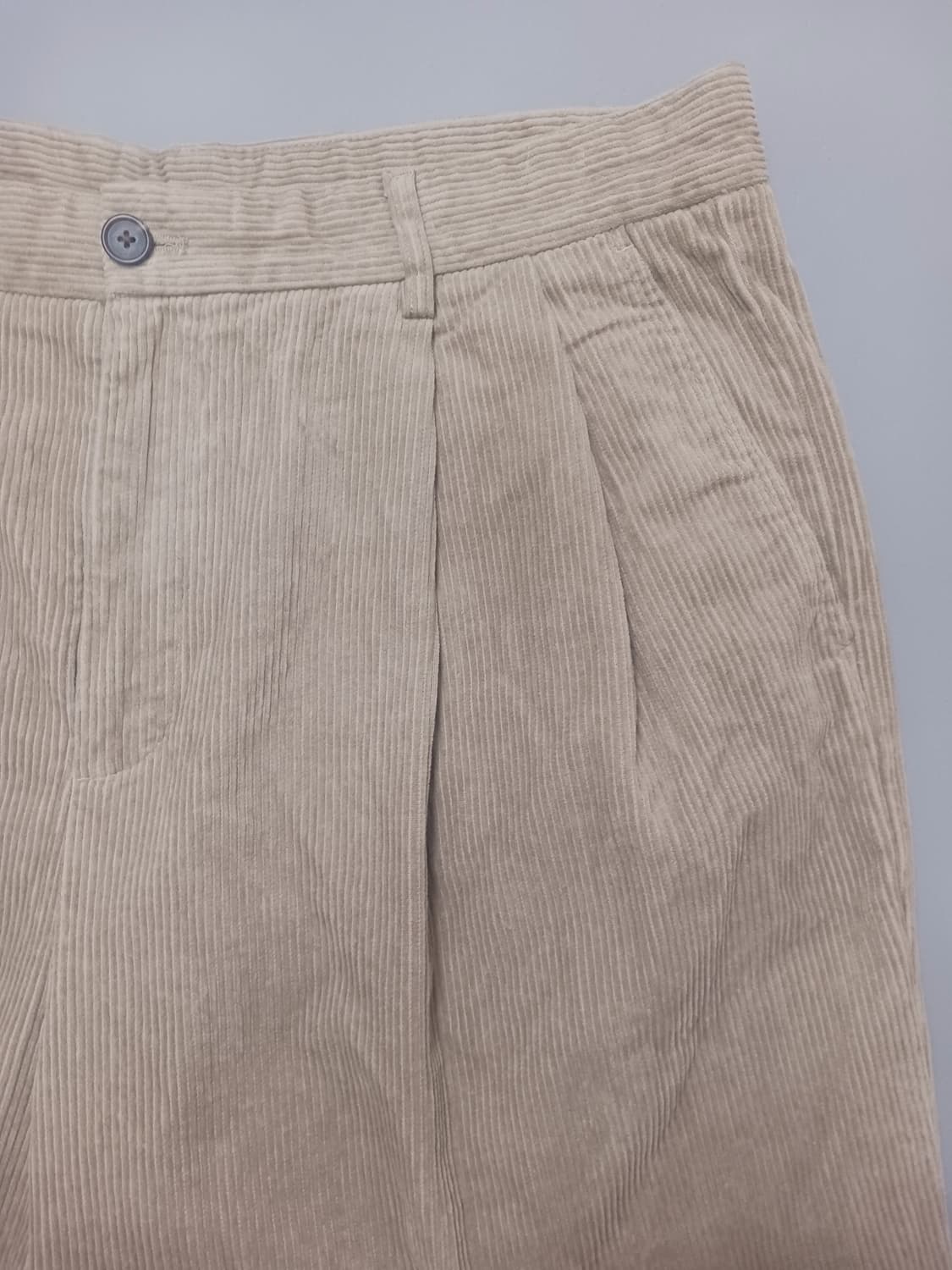 [36] 무신사 스탠다드 코듀로이 와이드 벌룬 팬츠 베이지 상품이미지4