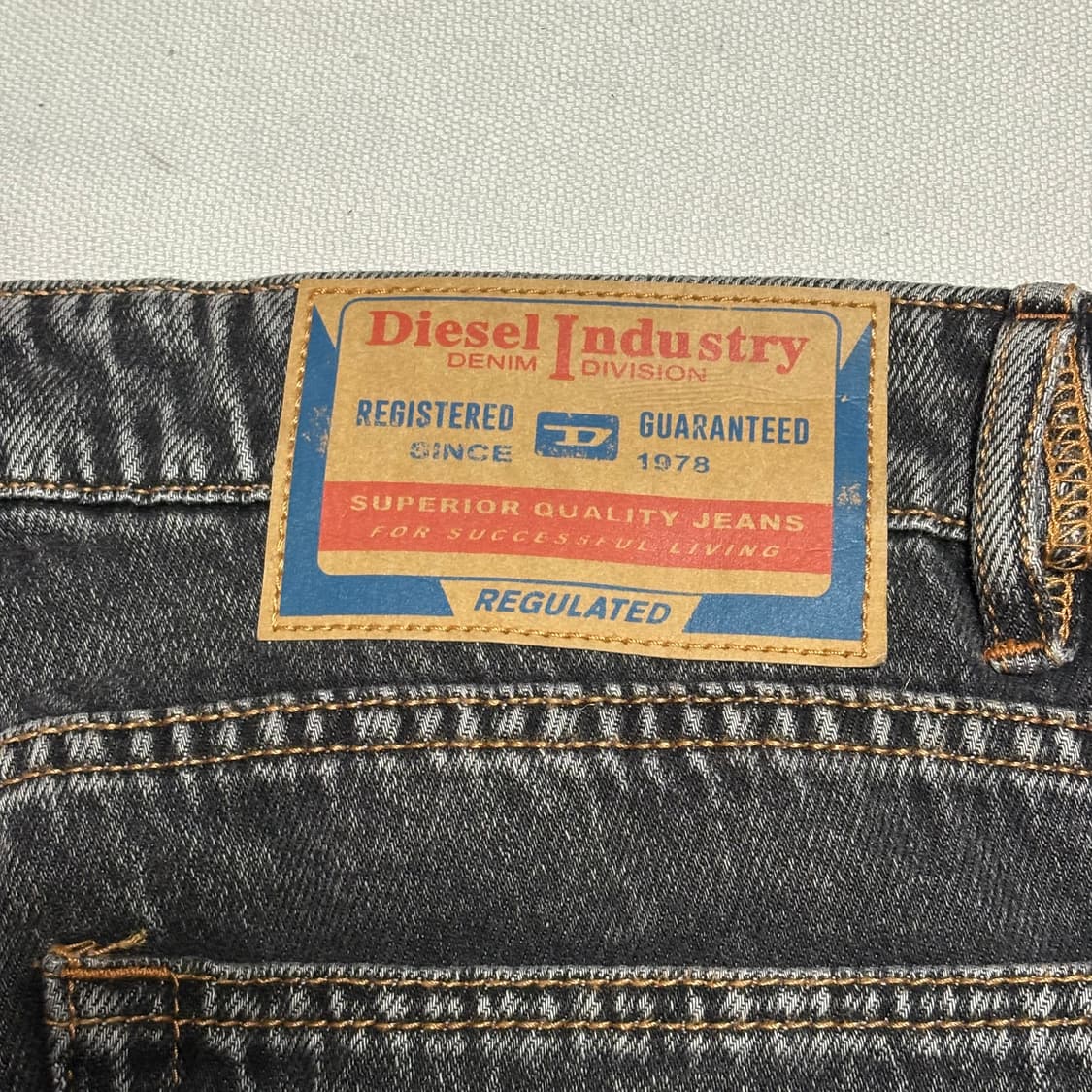 W31 디젤 인더스트리 사이드지퍼 데님 팬츠 상품이미지6