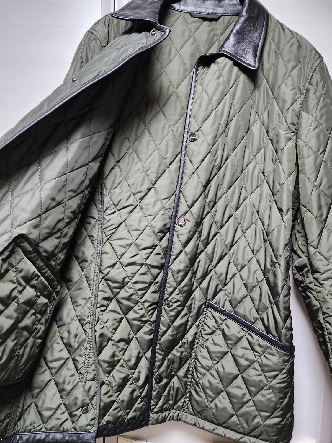 (정품) 페라가모 레더 파이핑 퀼팅 자켓 누빔자켓 XL 50 상품이미지5